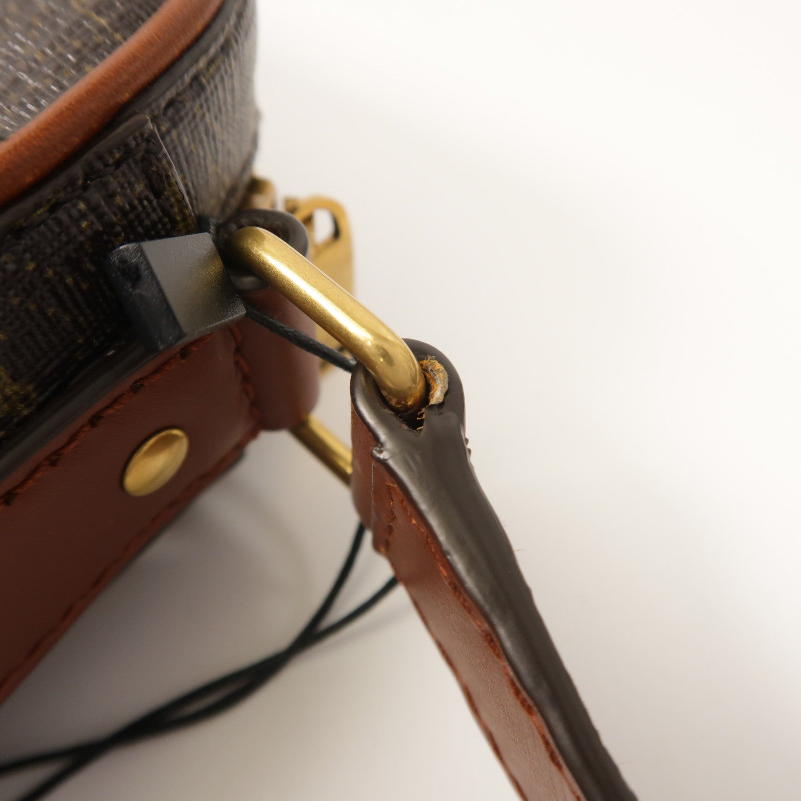 SAINT LAURENT 塗層帆布Le Monogramme Crossbody Bag肩背袋