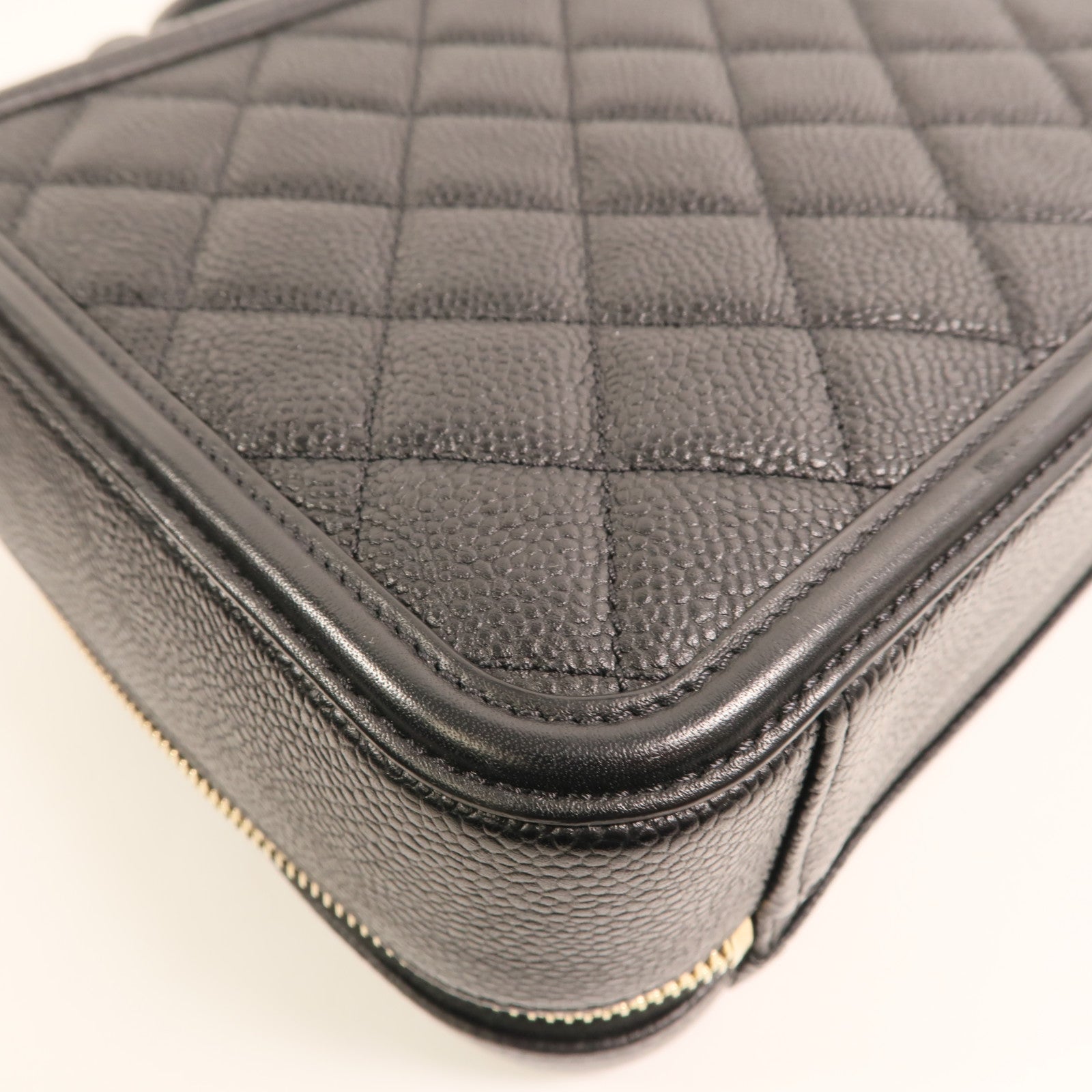 CHANEL 牛皮皮革Vanity Case金扣手挽肩背兩用袋