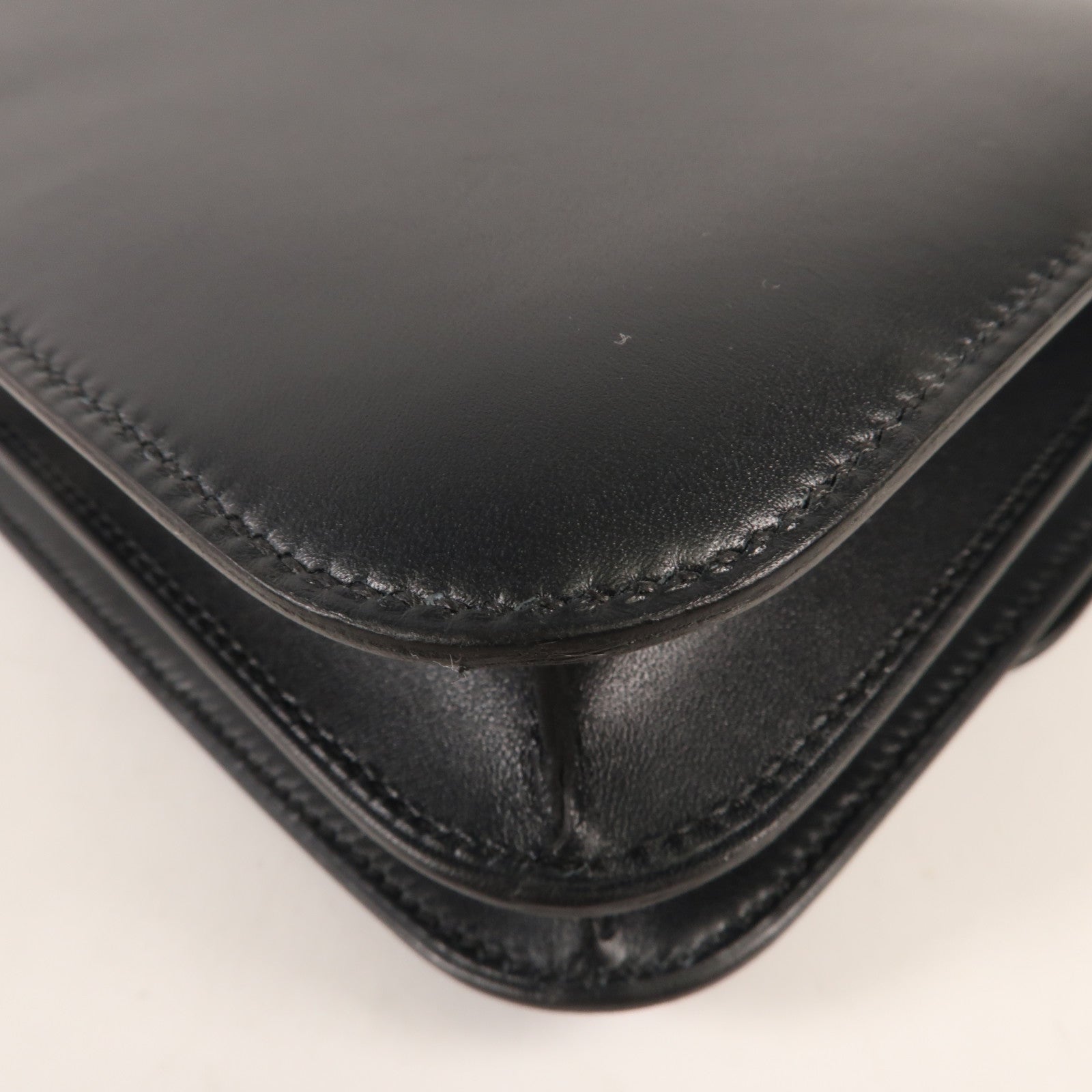 HERMES Monsieur/Crocodile皮革Mini Constance銀扣肩背袋