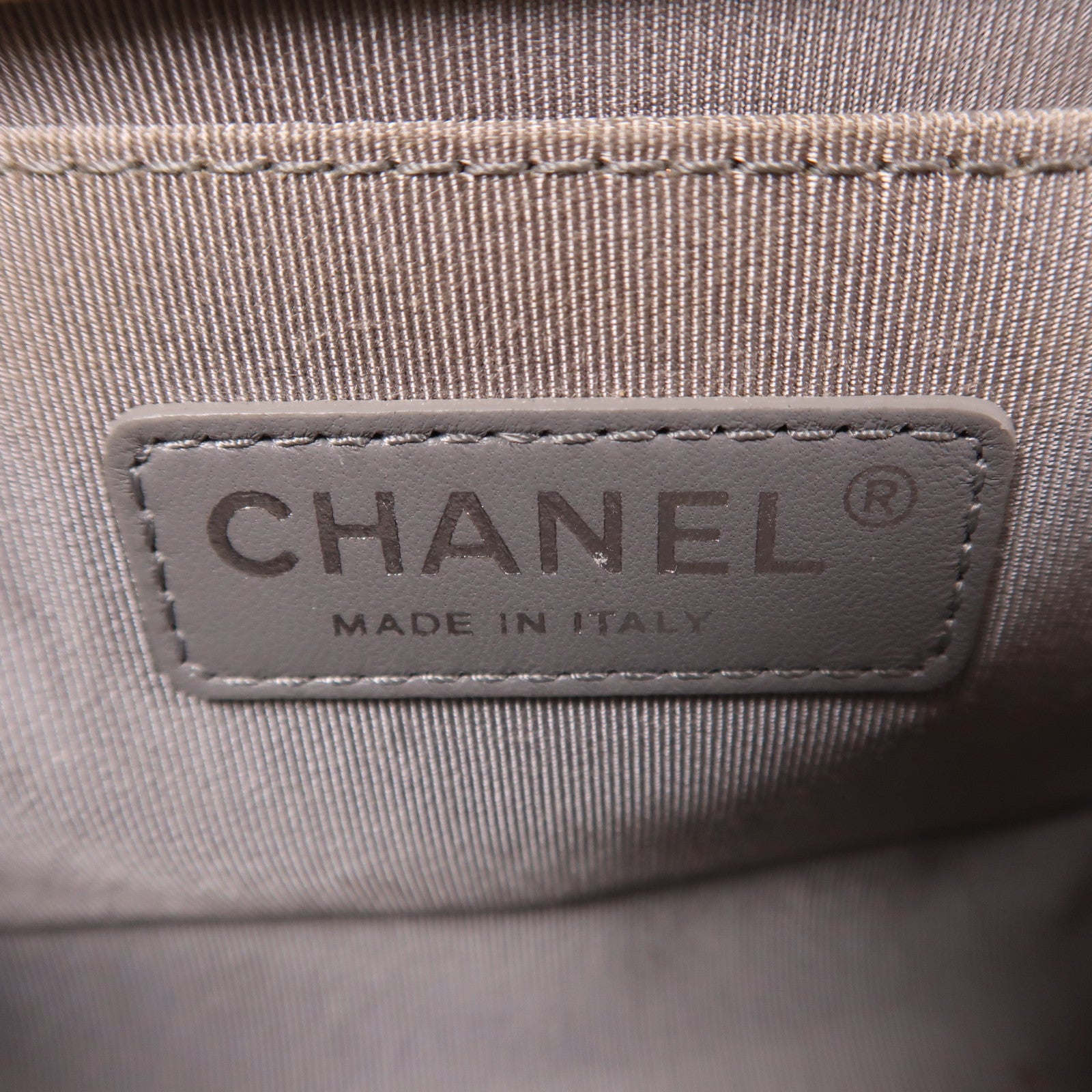 CHANEL 羊皮皮革Boy 20鏈帶肩背袋淺褐色