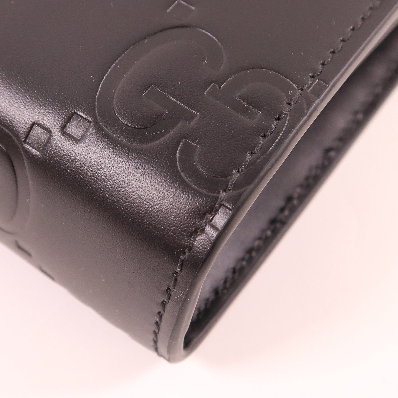 GUCCI 皮革GG Chain Wallet金扣手拿包/鏈帶肩背袋