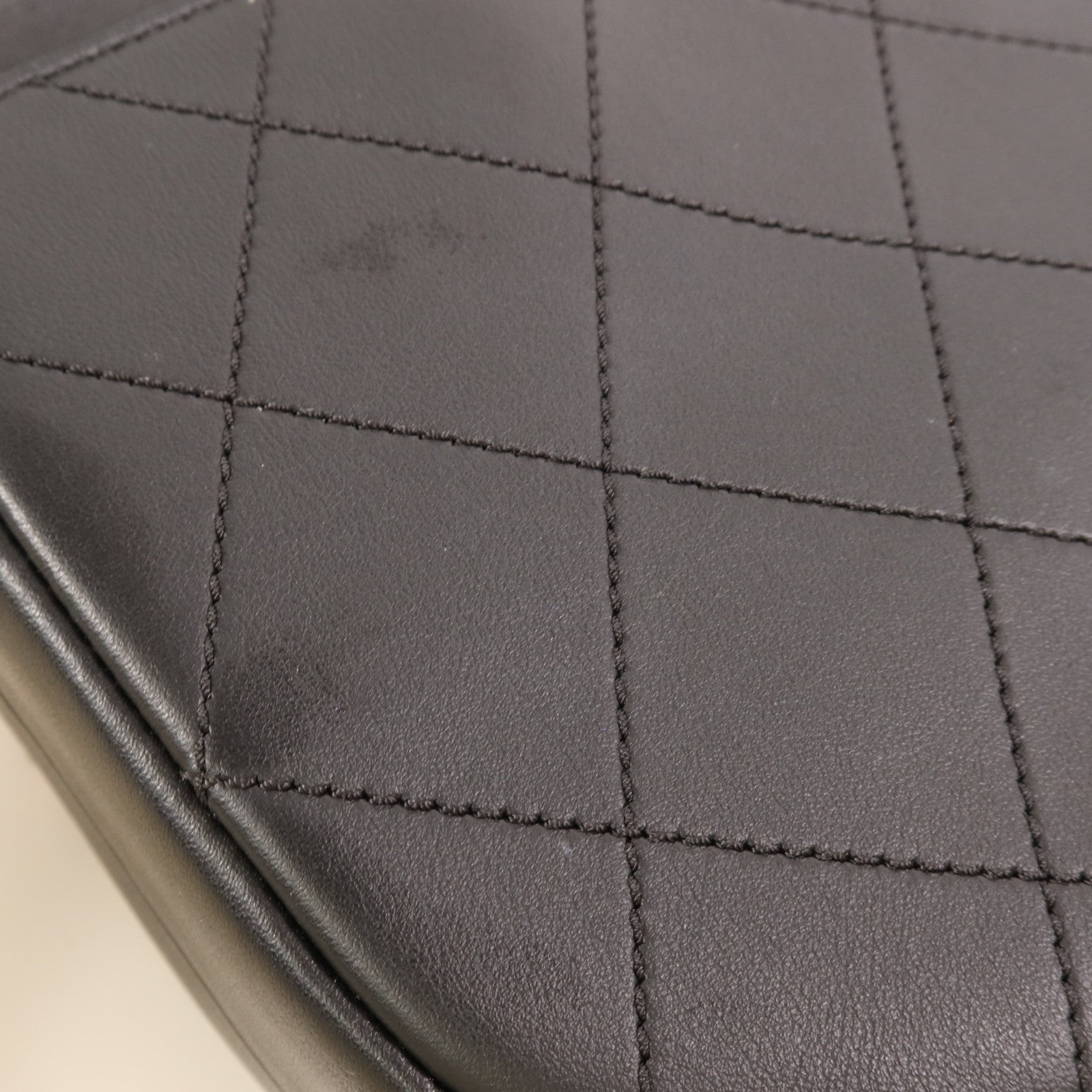 CHANEL 牛皮皮革Chain Shoulder銀扣手挽肩背兩用袋