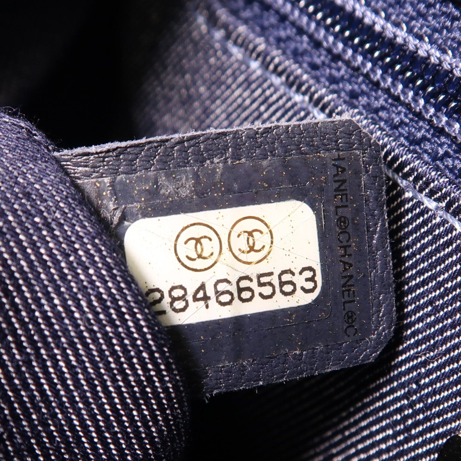 CHANEL 羊皮皮革Chain Shoulder金扣肩背袋黑色