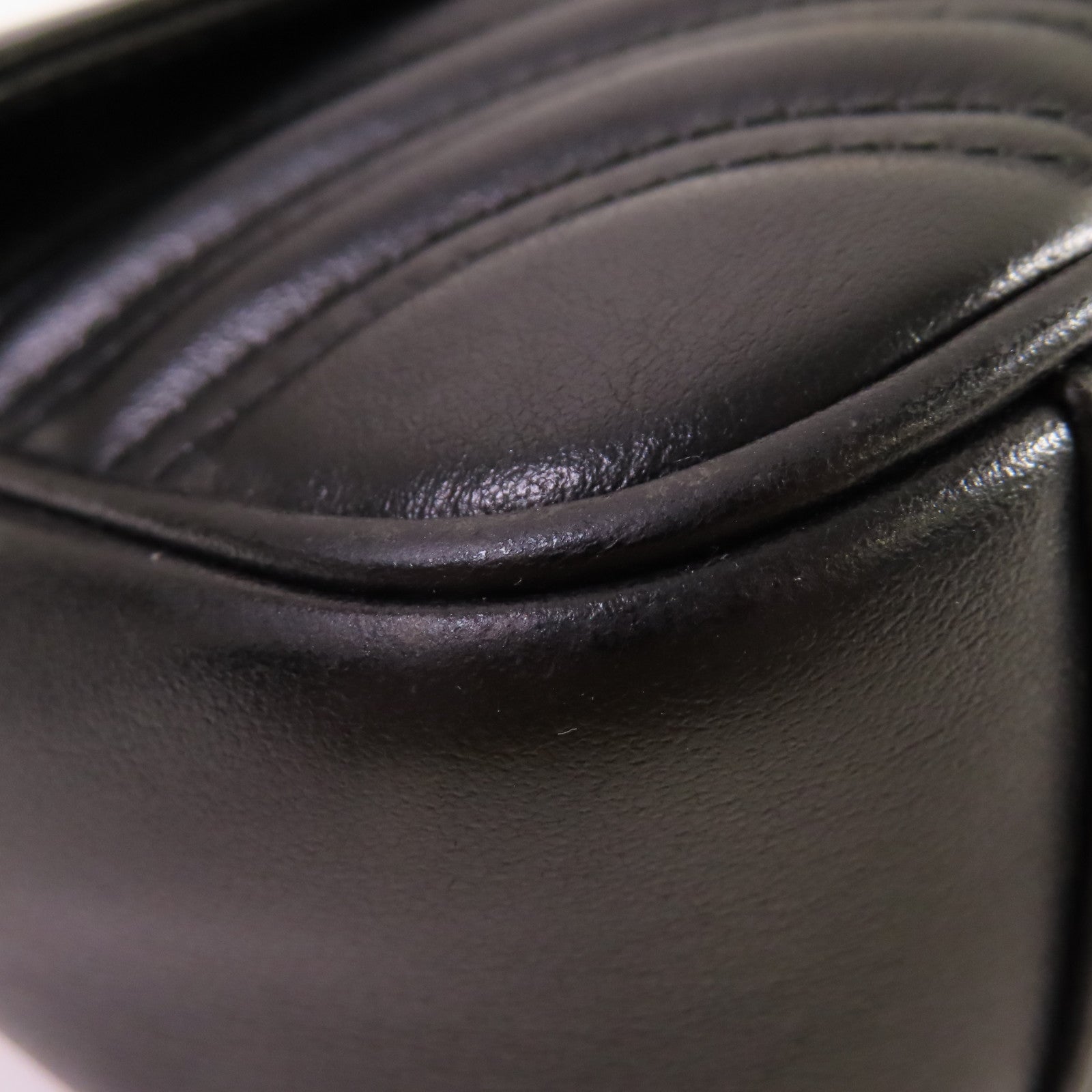 GUCCI 牛皮皮革GG Marmont Mini Shoulder Bag金扣鏈帶肩背袋黑色