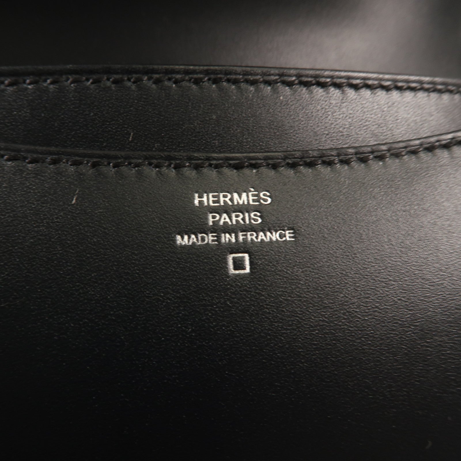 HERMES Monsieur/Crocodile皮革Mini Constance銀扣肩背袋