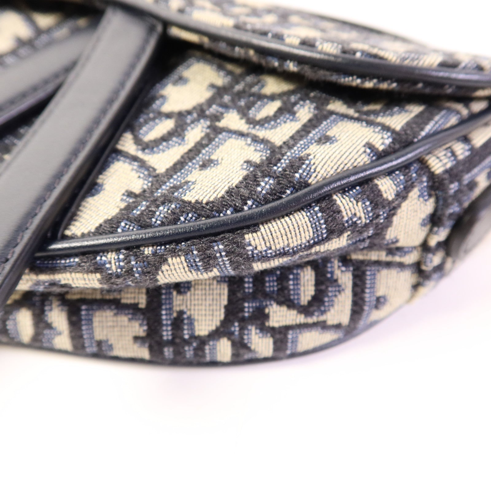 Dior 帆布Mini Saddle金扣手挽袋