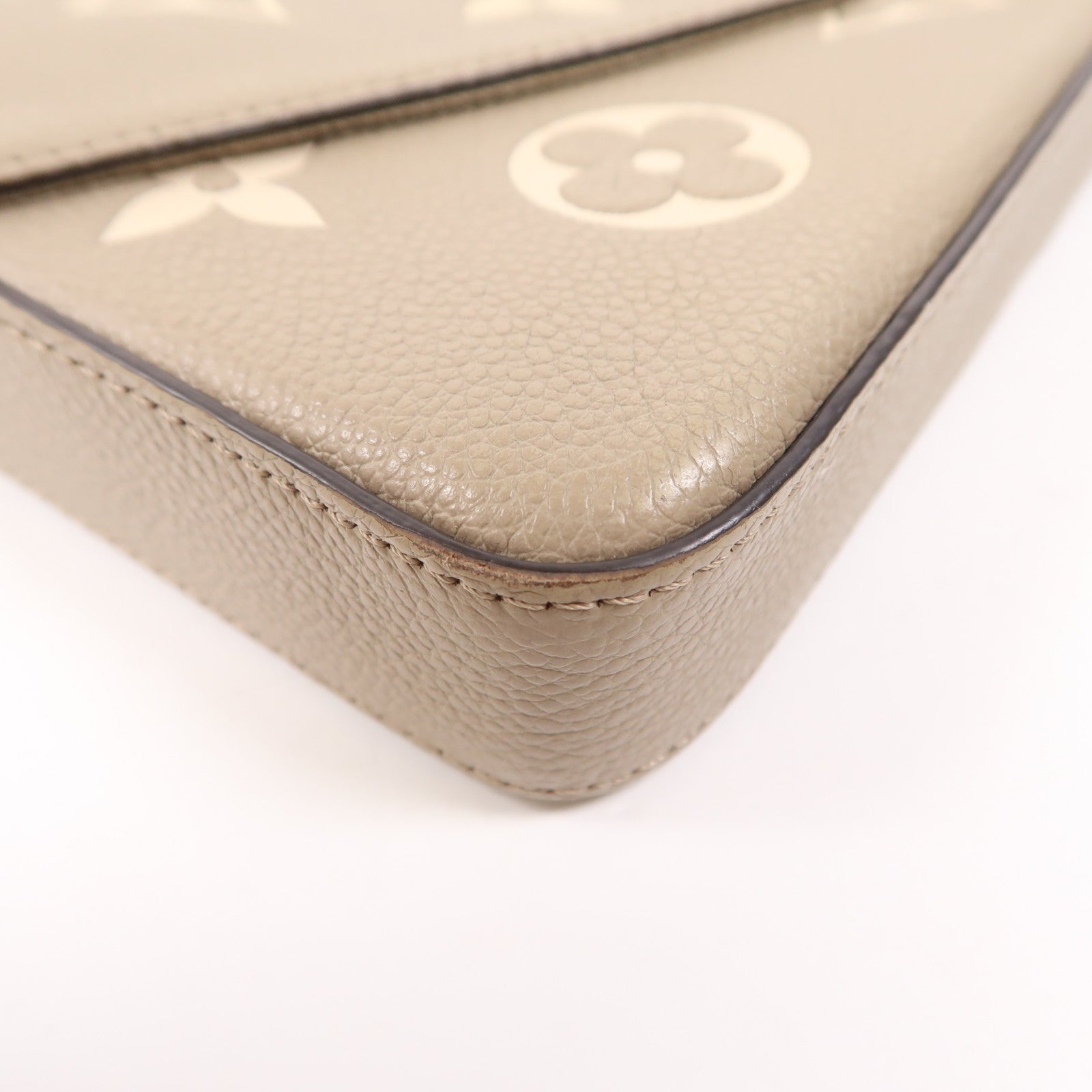 LOUIS VUITTON Monogram Empreinte Felicie Pochette金扣鏈帶肩背袋