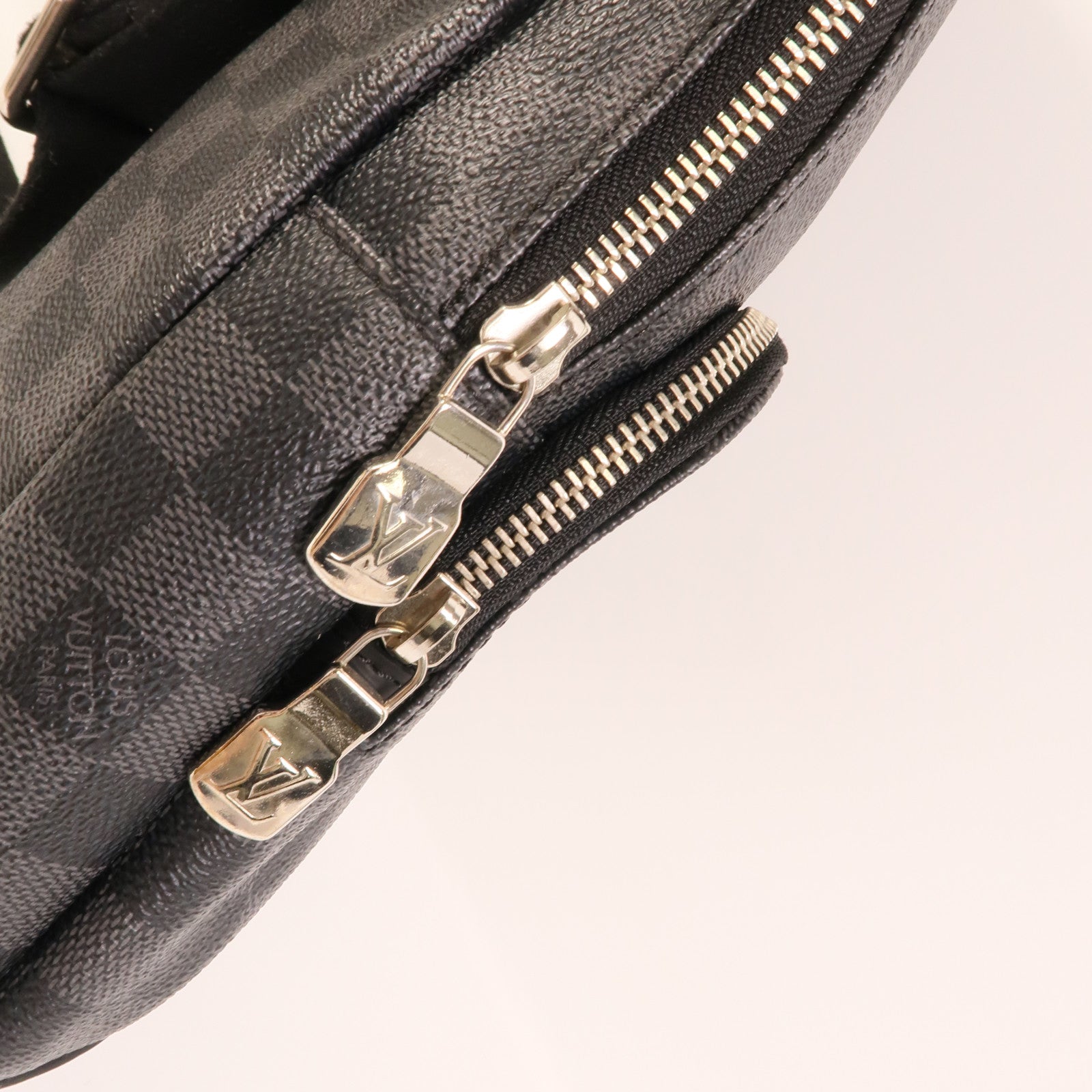 LOUIS VUITTON Damier Avenue Sling肩背袋