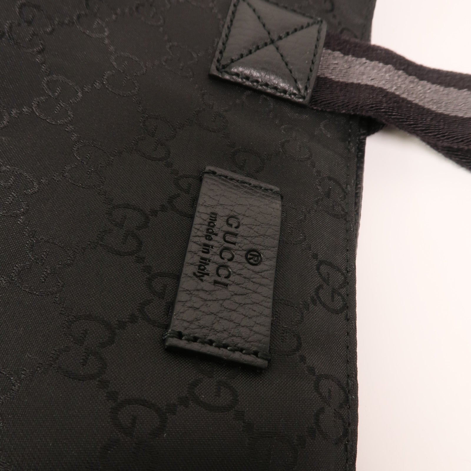 GUCCI 尼龍GG Outlet Tote Bag銀扣手挽袋