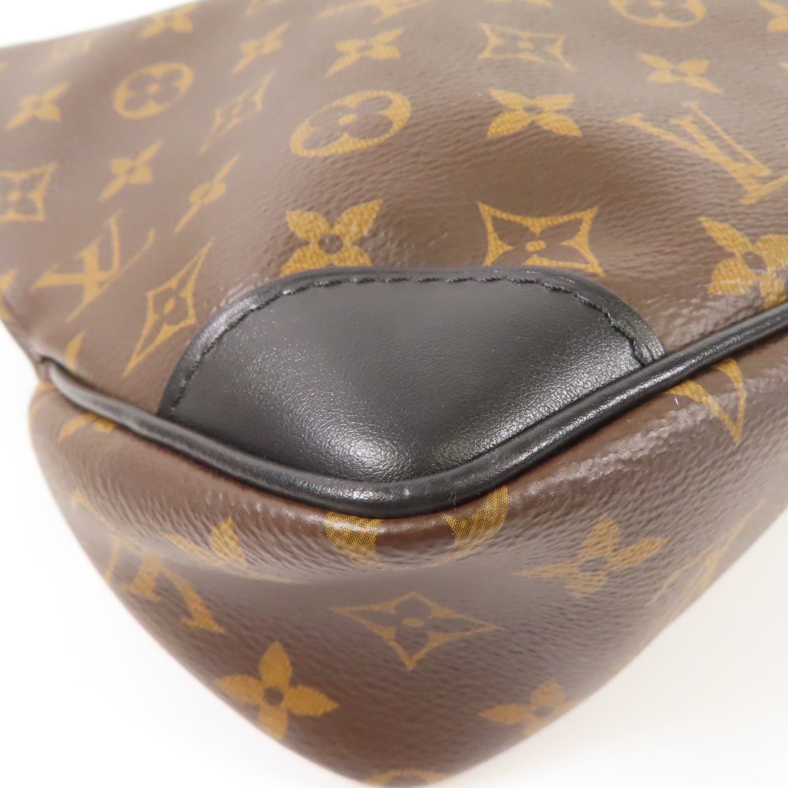 LOUIS VUITTON Monogram Odeon金扣肩背袋