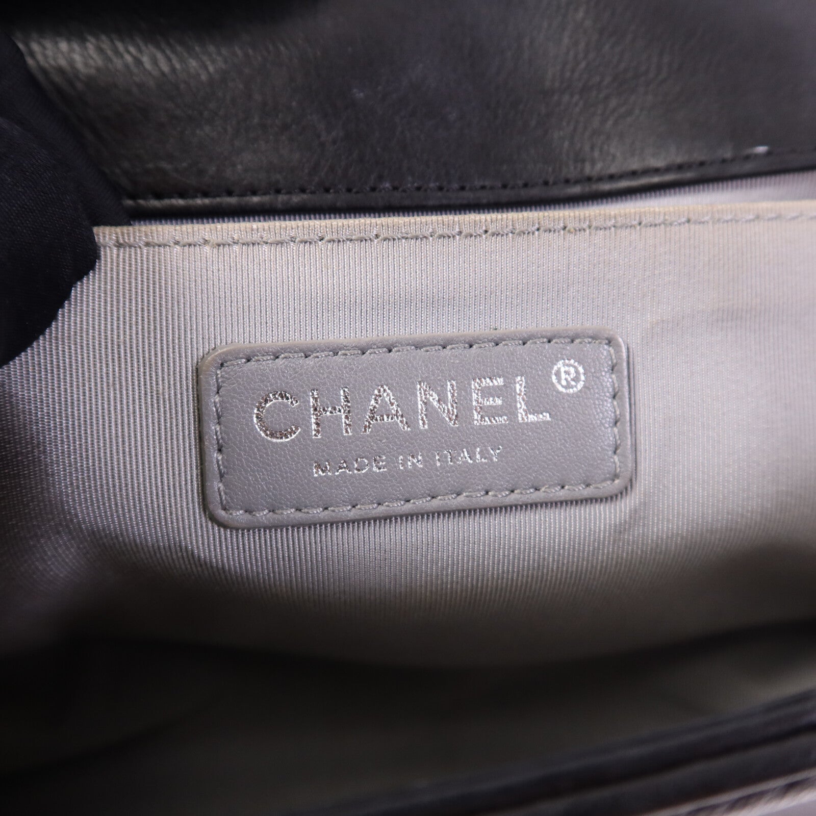 CHANEL 【激減優惠】牛皮皮革Boy25銀扣肩背袋