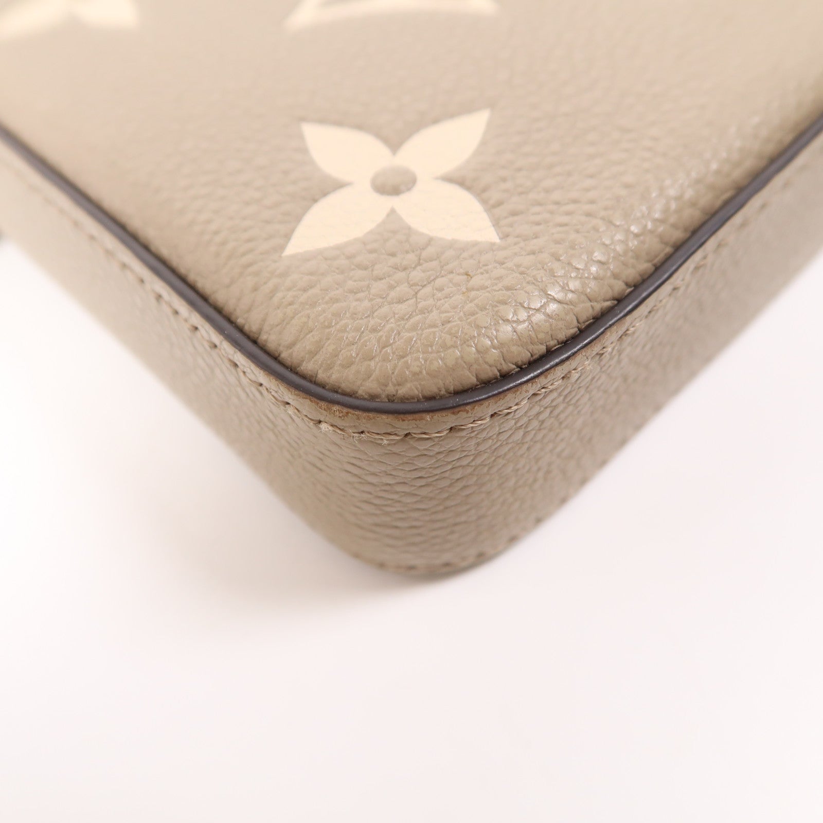 LOUIS VUITTON Monogram Empreinte Felicie Pochette金扣鏈帶肩背袋