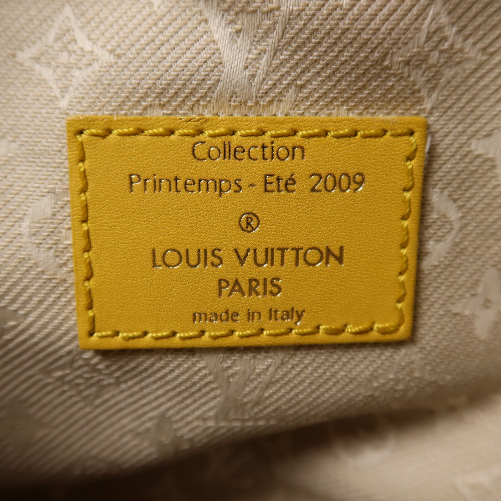 LOUIS VUITTON 牛皮皮革/Chenille Savane Flight鏈帶肩背袋