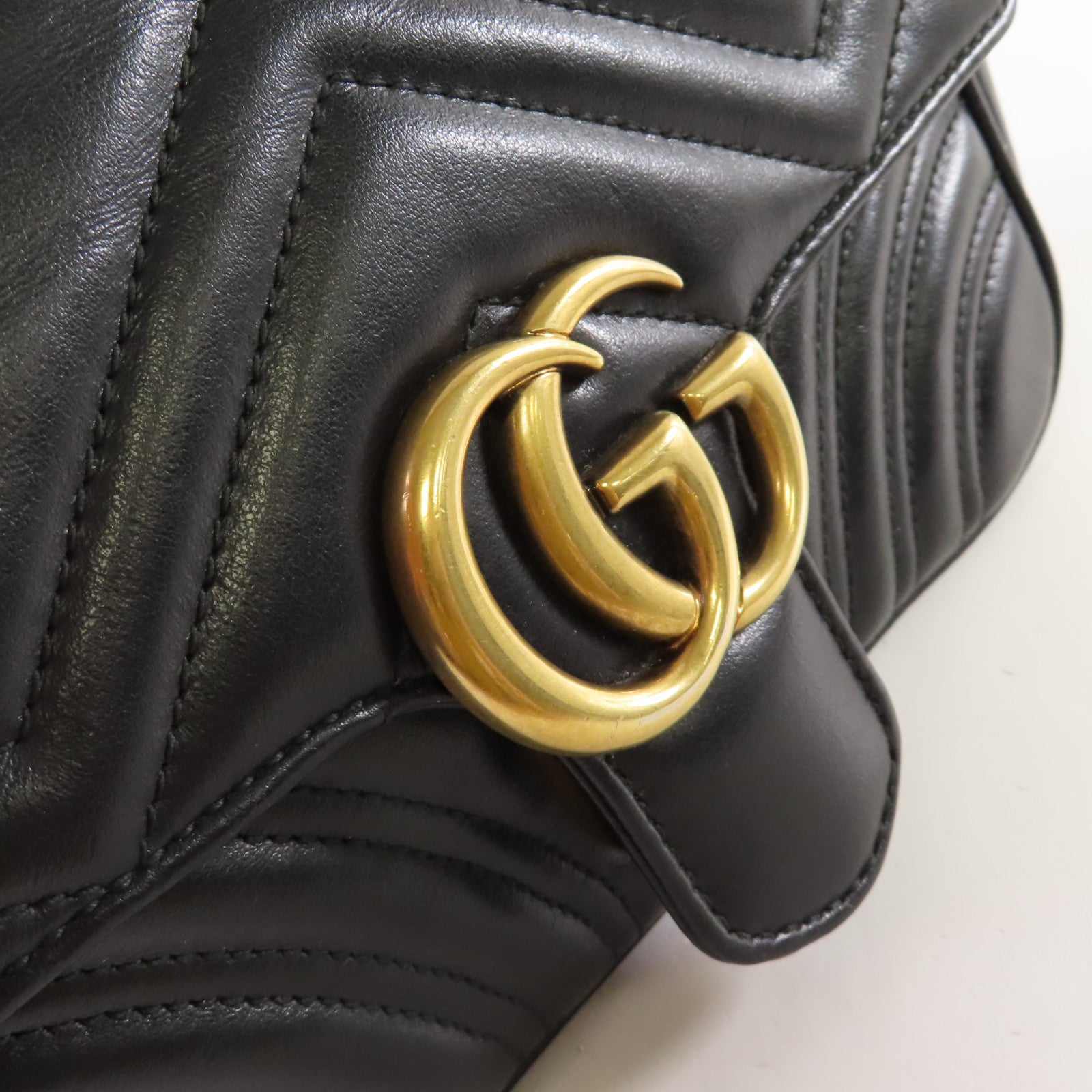 GUCCI 牛皮皮革GG Marmont Mini Shoulder Bag金扣鏈帶肩背袋黑色