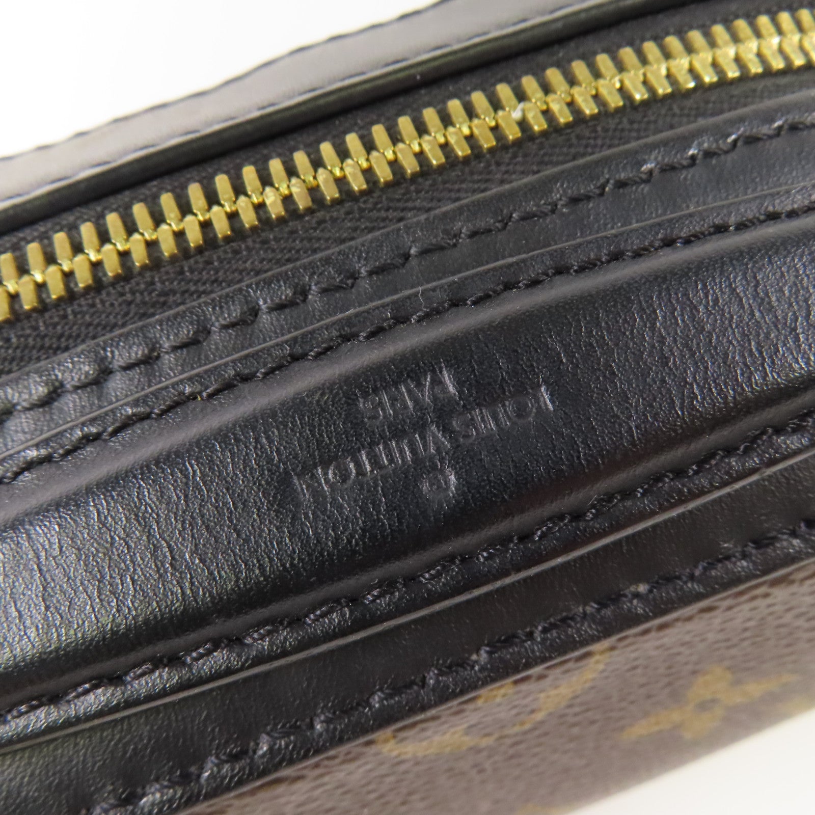 LOUIS VUITTON LV GHW Saintonge Shoulder Bag M43555 Monogram Brown/Black