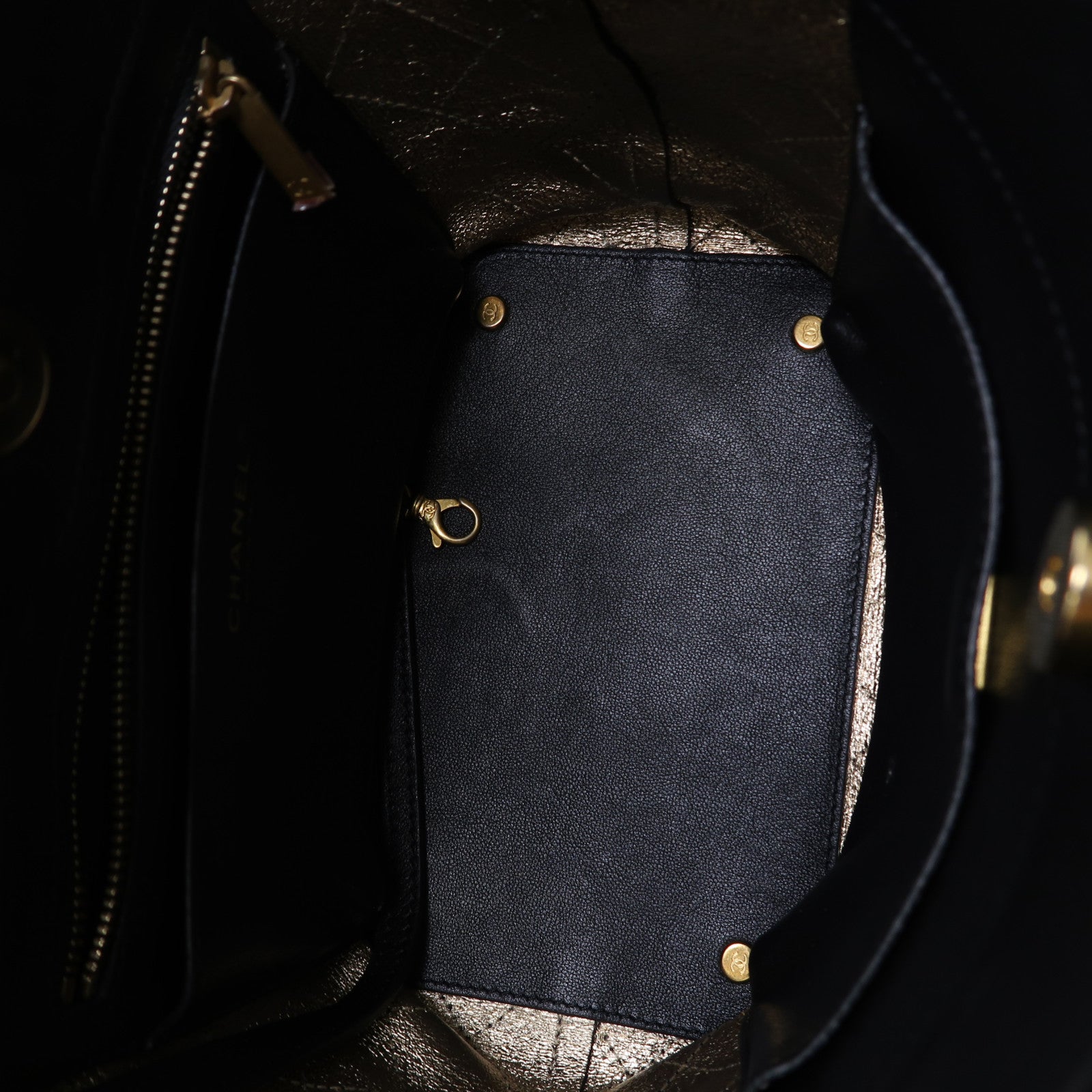 CHANEL 【激減優惠】菱格牛皮皮革Shoulder Bag金扣鏈帶肩背袋黑色