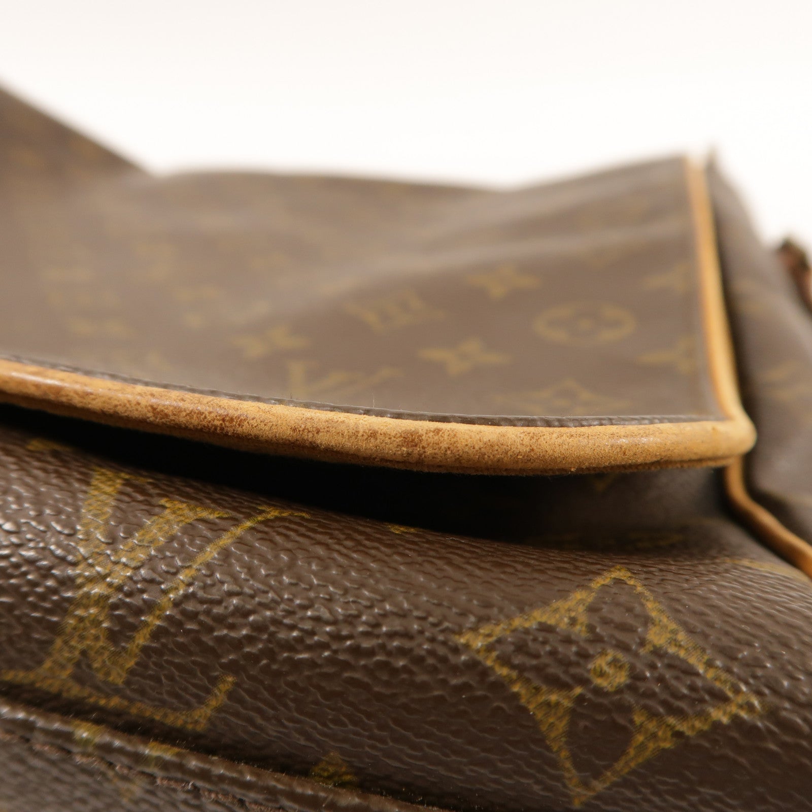 LOUIS VUITTON 【激減優惠】Monogram Abbesses金扣肩背袋棕色