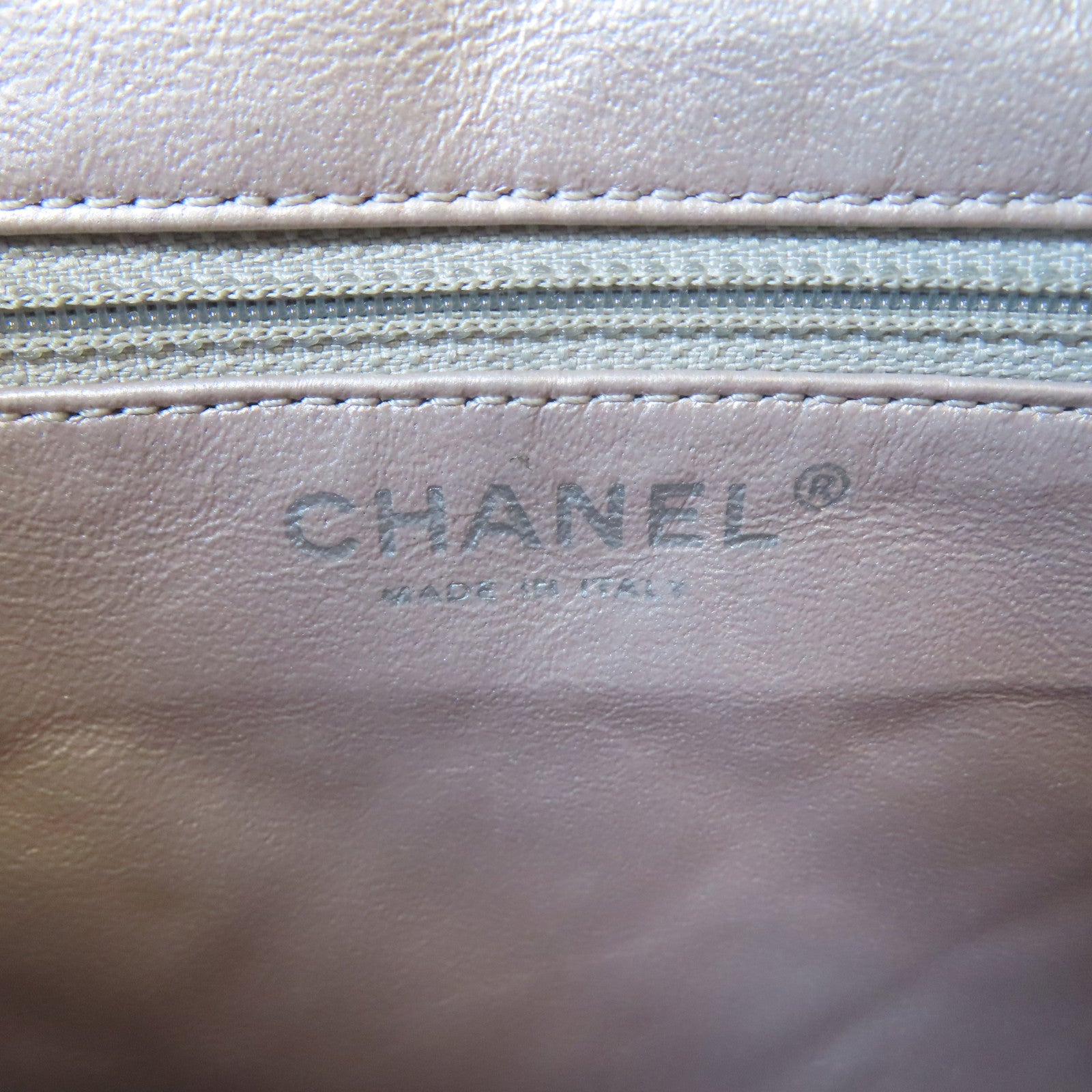 CHANEL 【激減優惠】菱格牛皮皮革2.55黑扣鏈帶肩背袋銀色