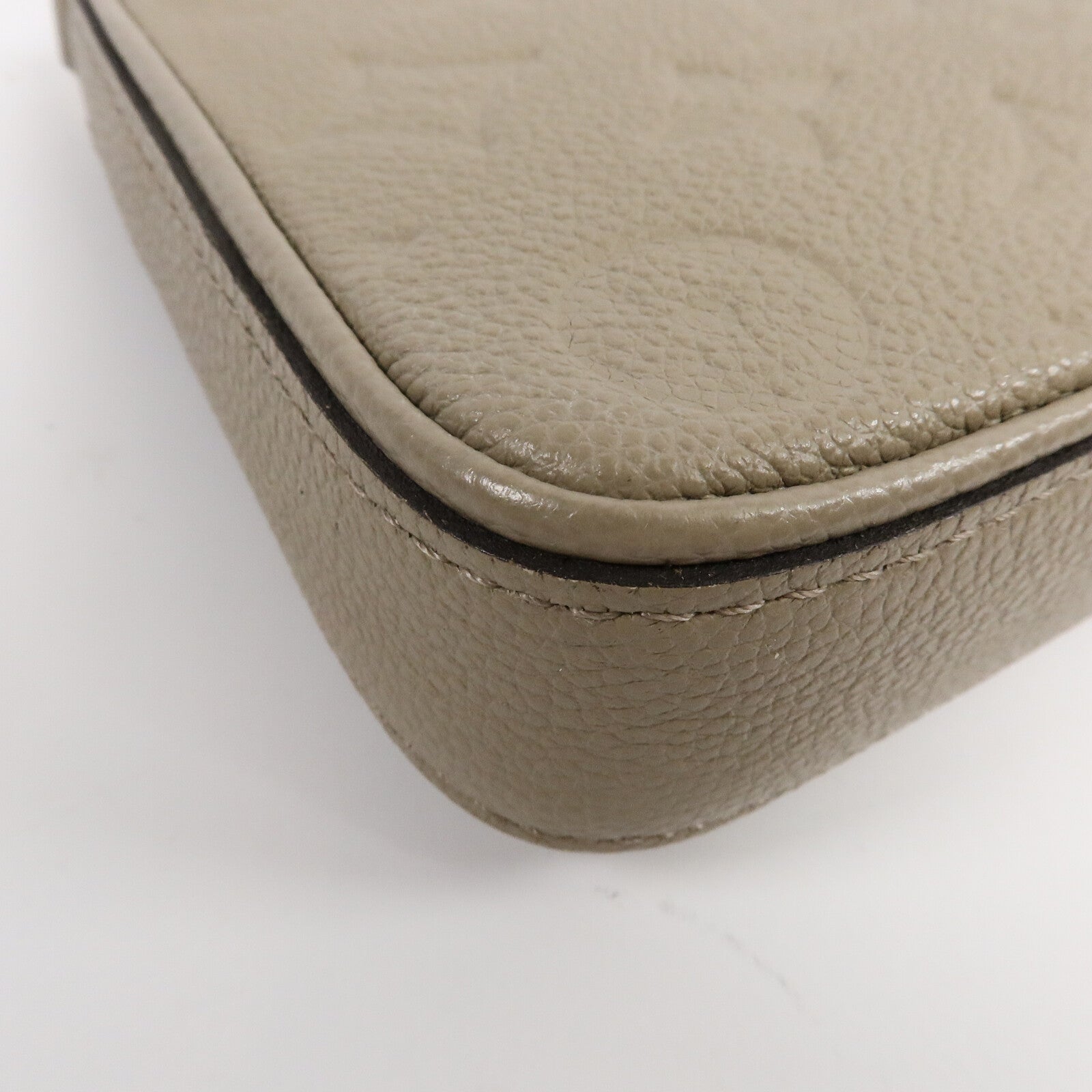 LOUIS VUITTON Monogram Empreinte Easy Pouch On Strap肩背袋