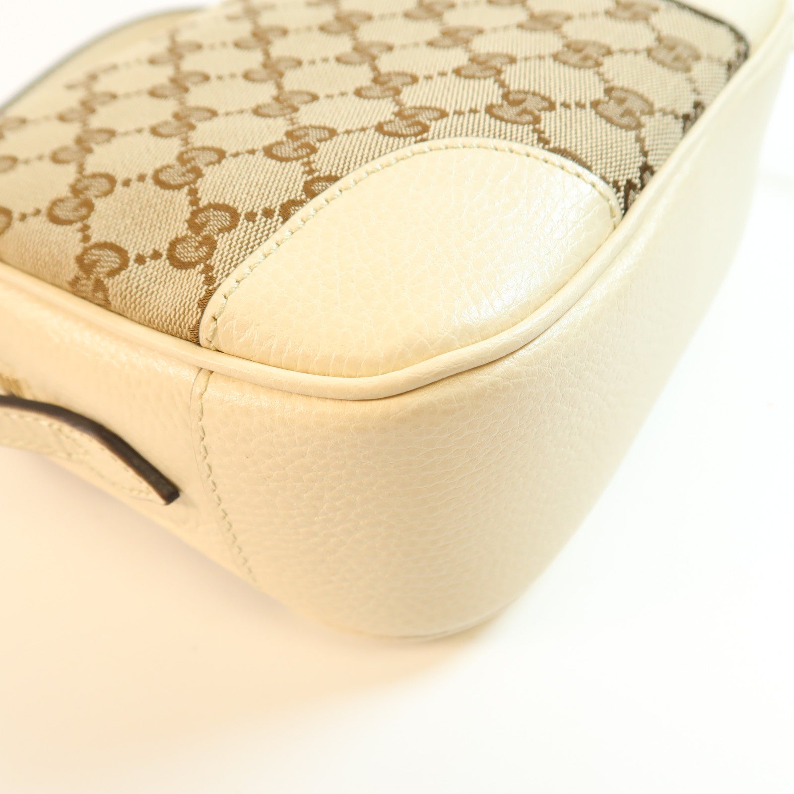 GUCCI 帆布Shoulder Bag金扣肩背袋