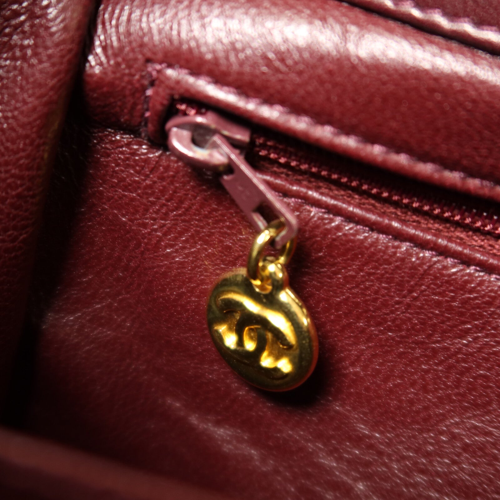 CHANEL 羊皮皮革Vintage Shoulder Bag金扣肩背袋