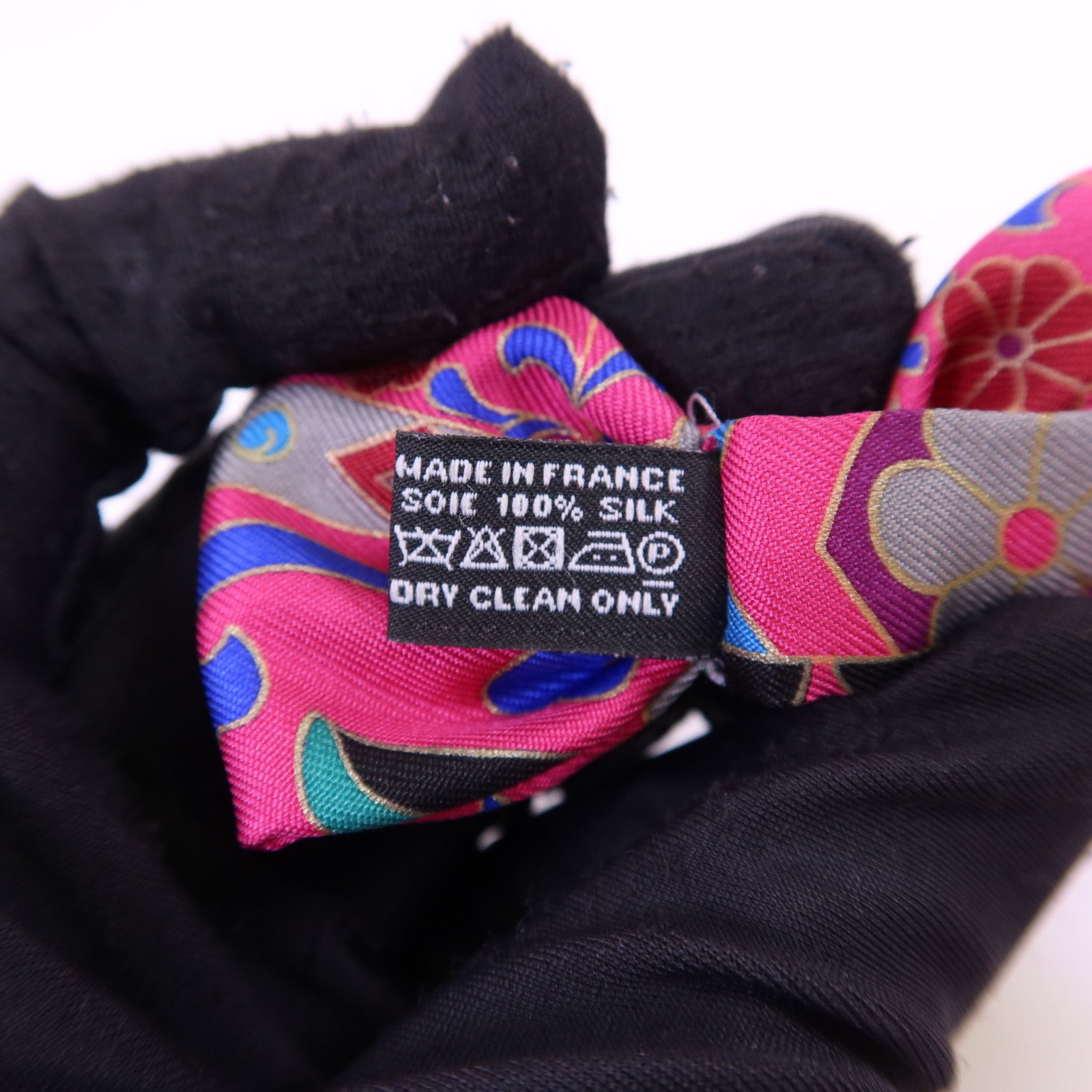 HERMES 絲質Bow Tie領結