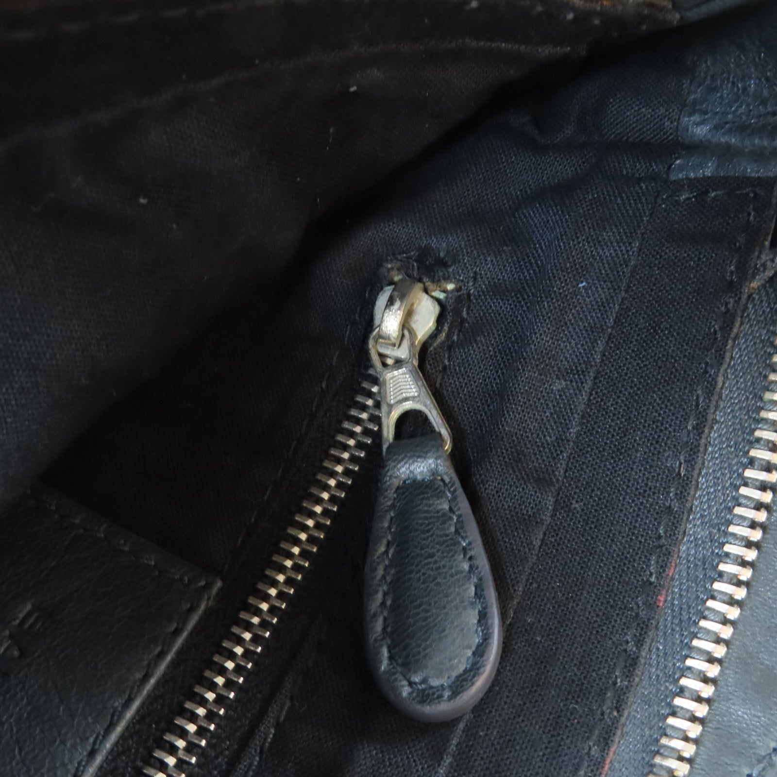 BALENCIAGA 牛皮皮革Gaint Hip銀扣肩背袋深灰色