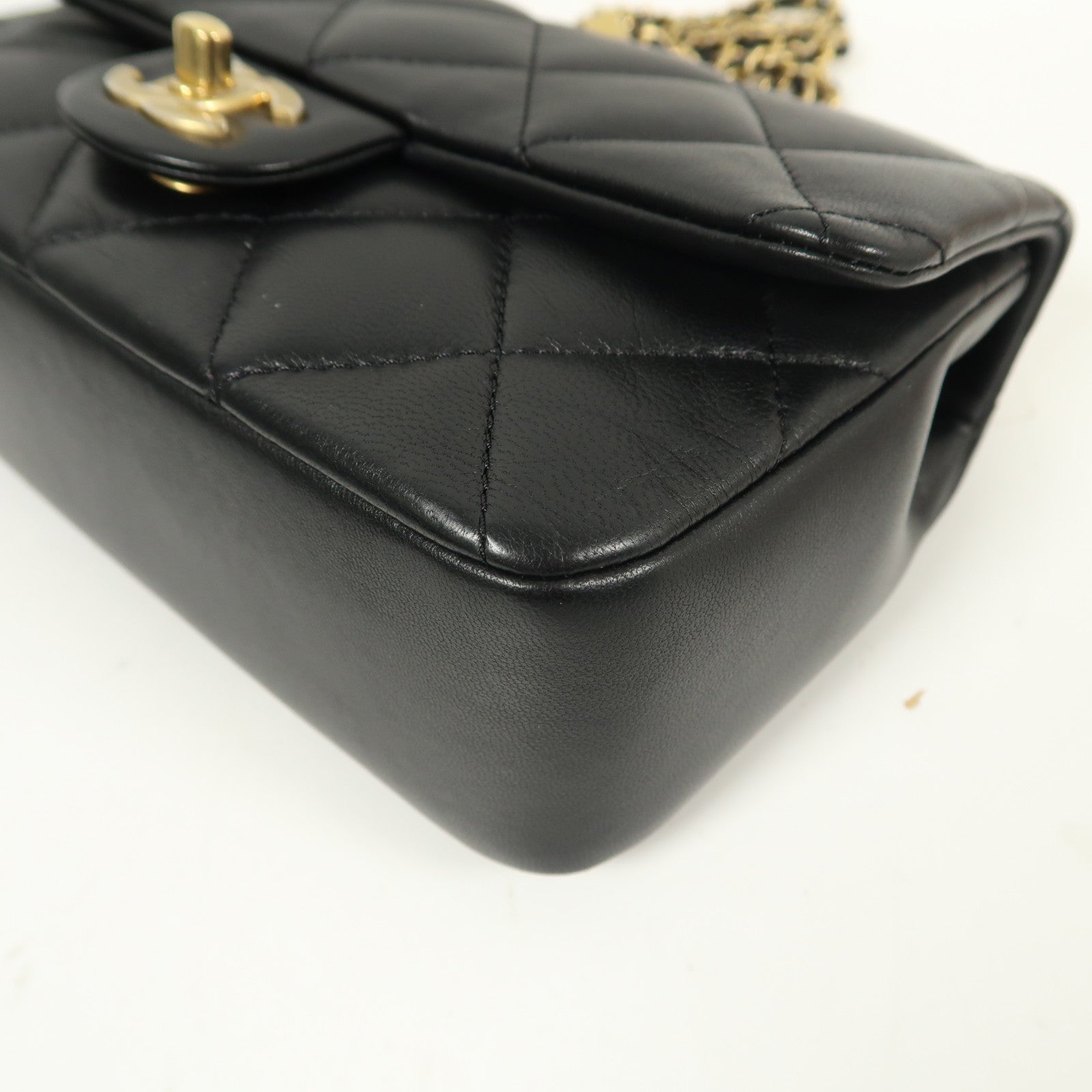 CHANEL 【激減優惠】羊皮皮革Chain Shoulder金扣鏈帶肩背袋黑色