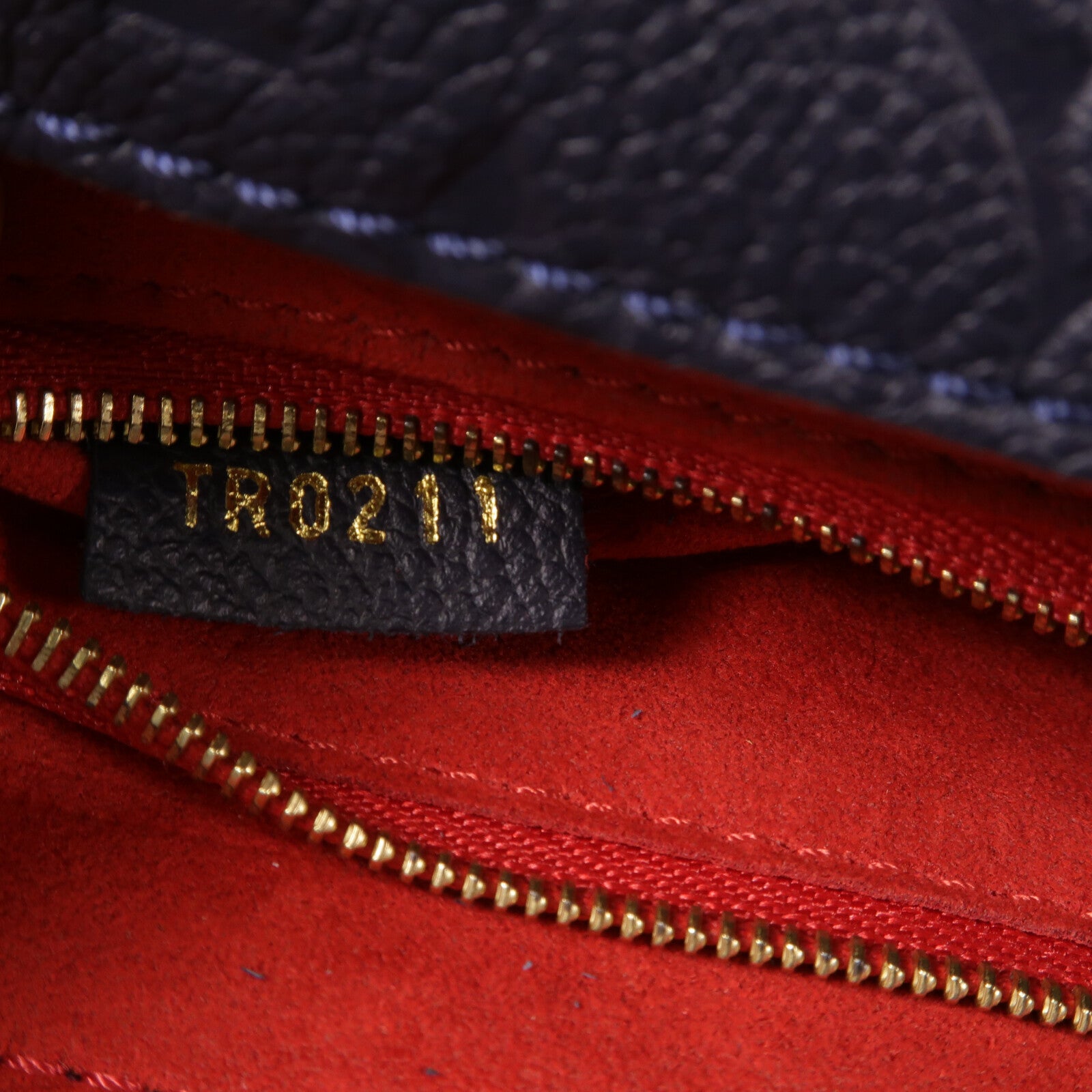 LOUIS VUITTON Monogram Empreinte Vavin PM肩背袋