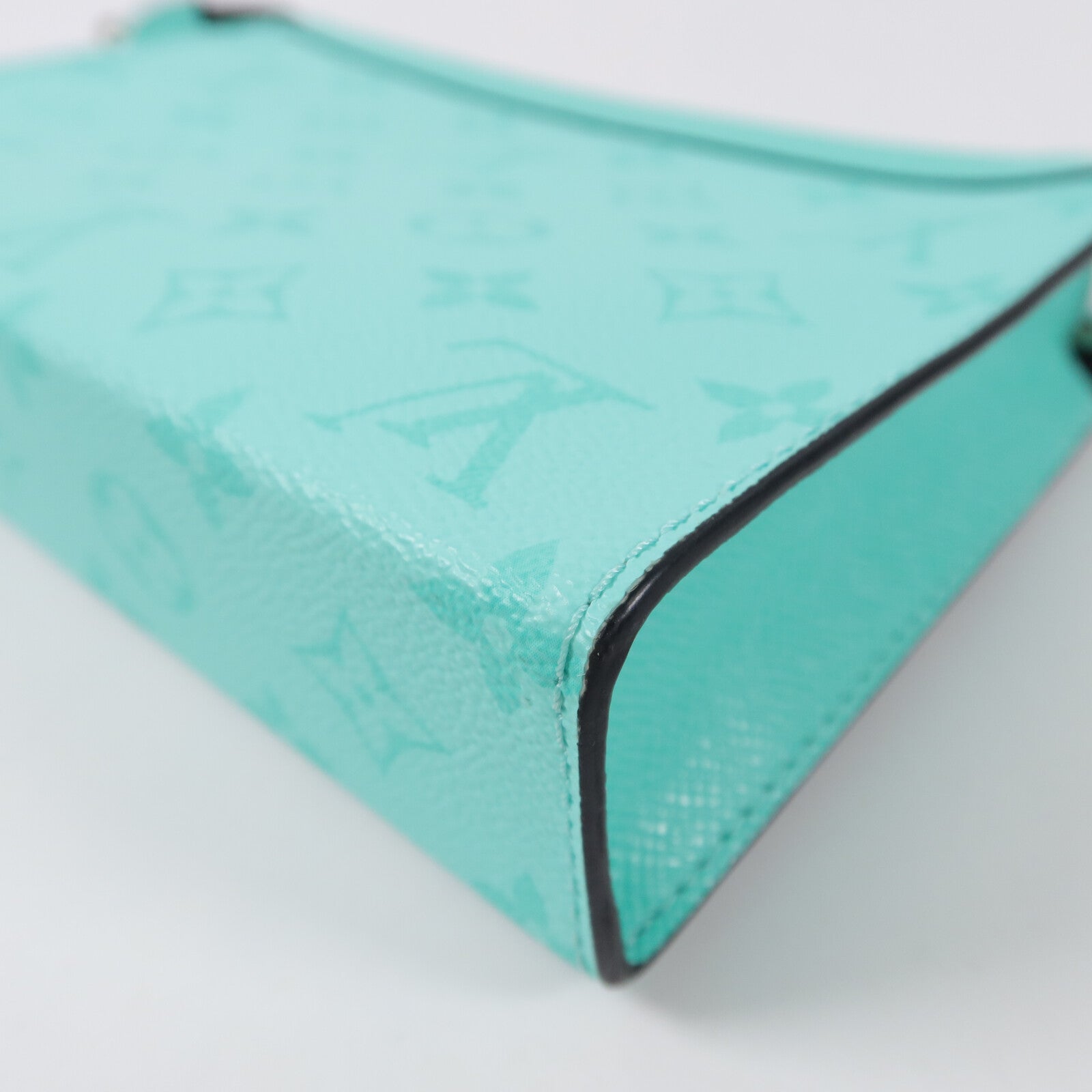 LOUIS VUITTON Monogram Gas Tank Wearable Wallet Crossbody Bag肩背袋
