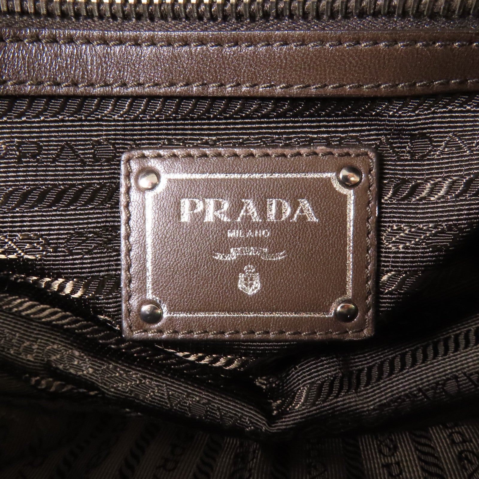 PRADA 合成毛皮Shoulder Bag銀扣鏈帶肩背袋