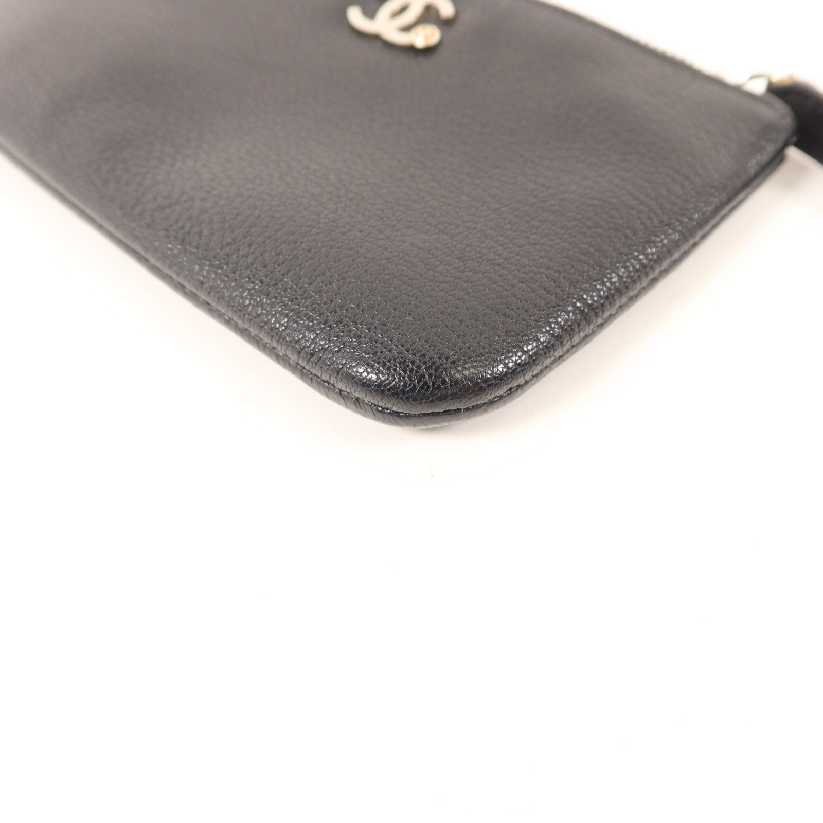 CHANEL 牛皮皮革Mini Pouch銀扣小袋