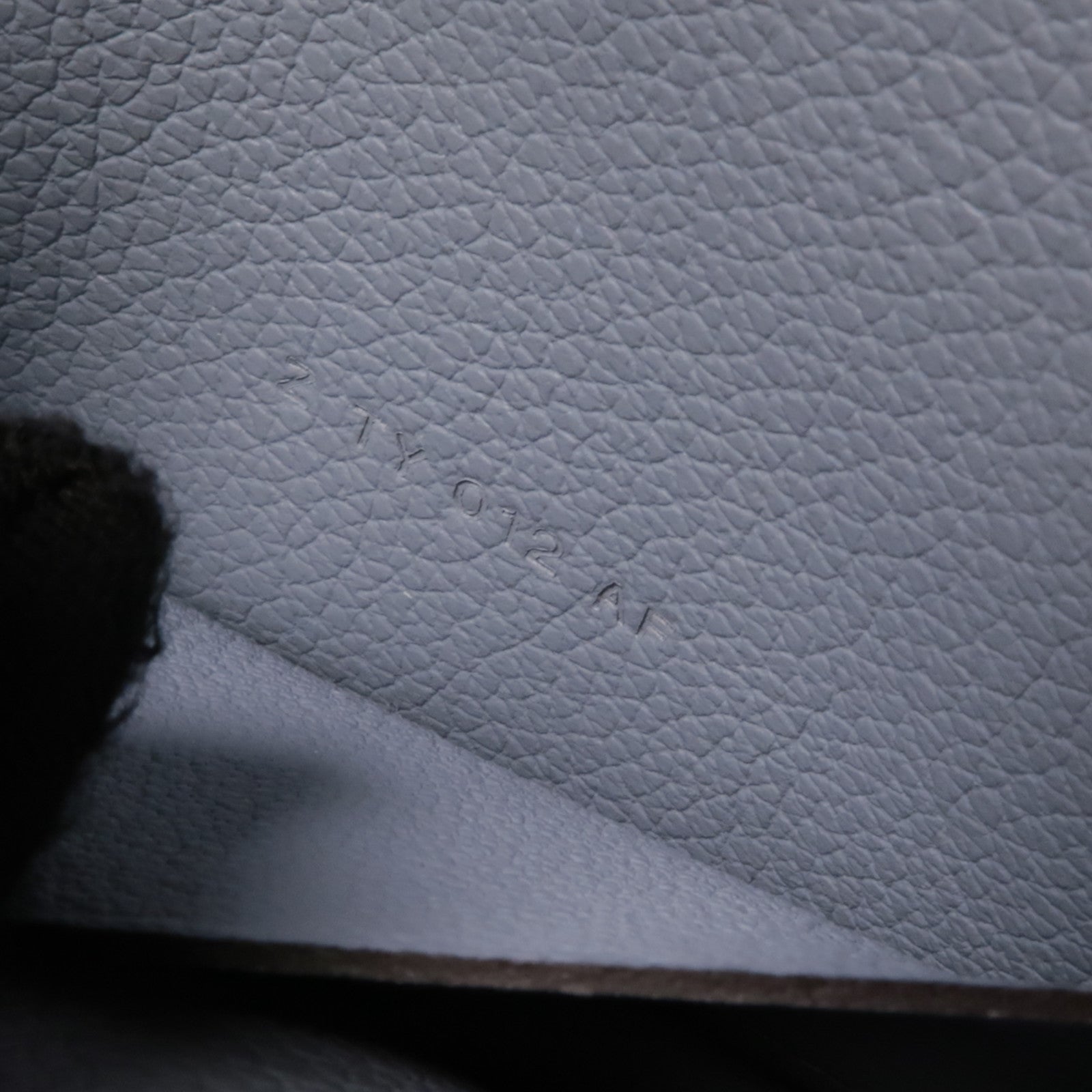 HERMES Evercolor皮革Constance Silm金扣手拿包Bleu Lin