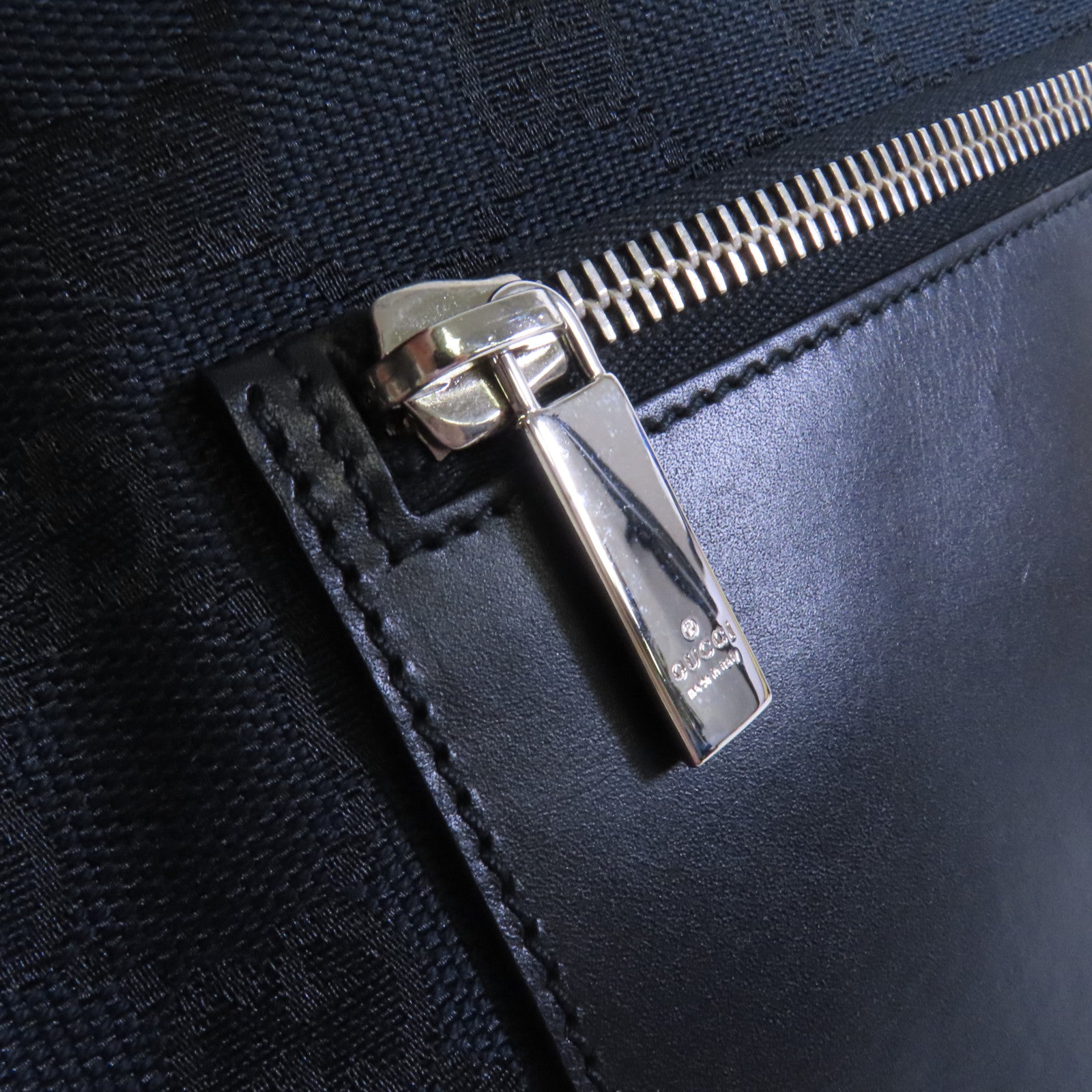 GUCCI GG帆布Hand Bag銀扣肩背袋