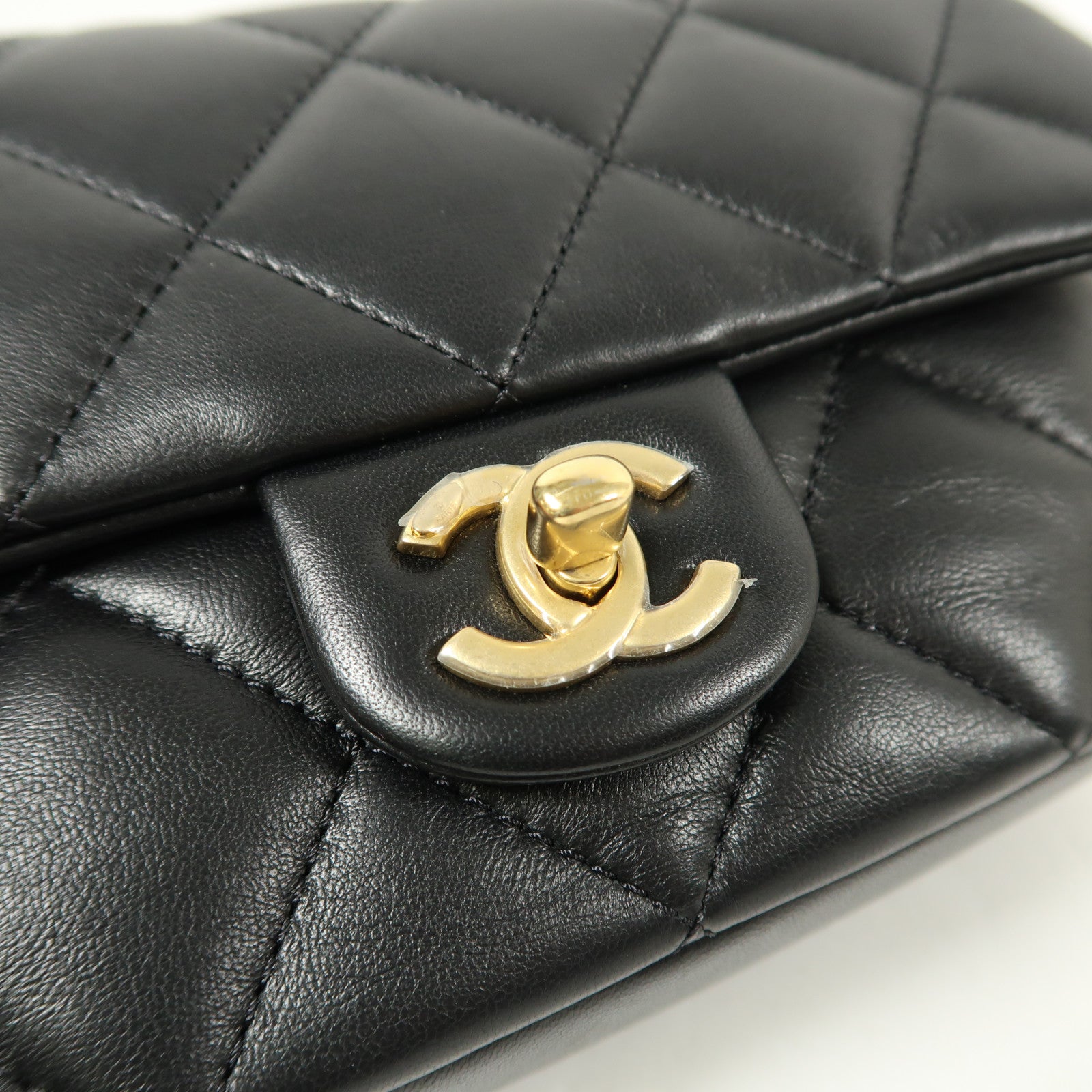 CHANEL 【激減優惠】羊皮皮革Chain Shoulder金扣鏈帶肩背袋黑色