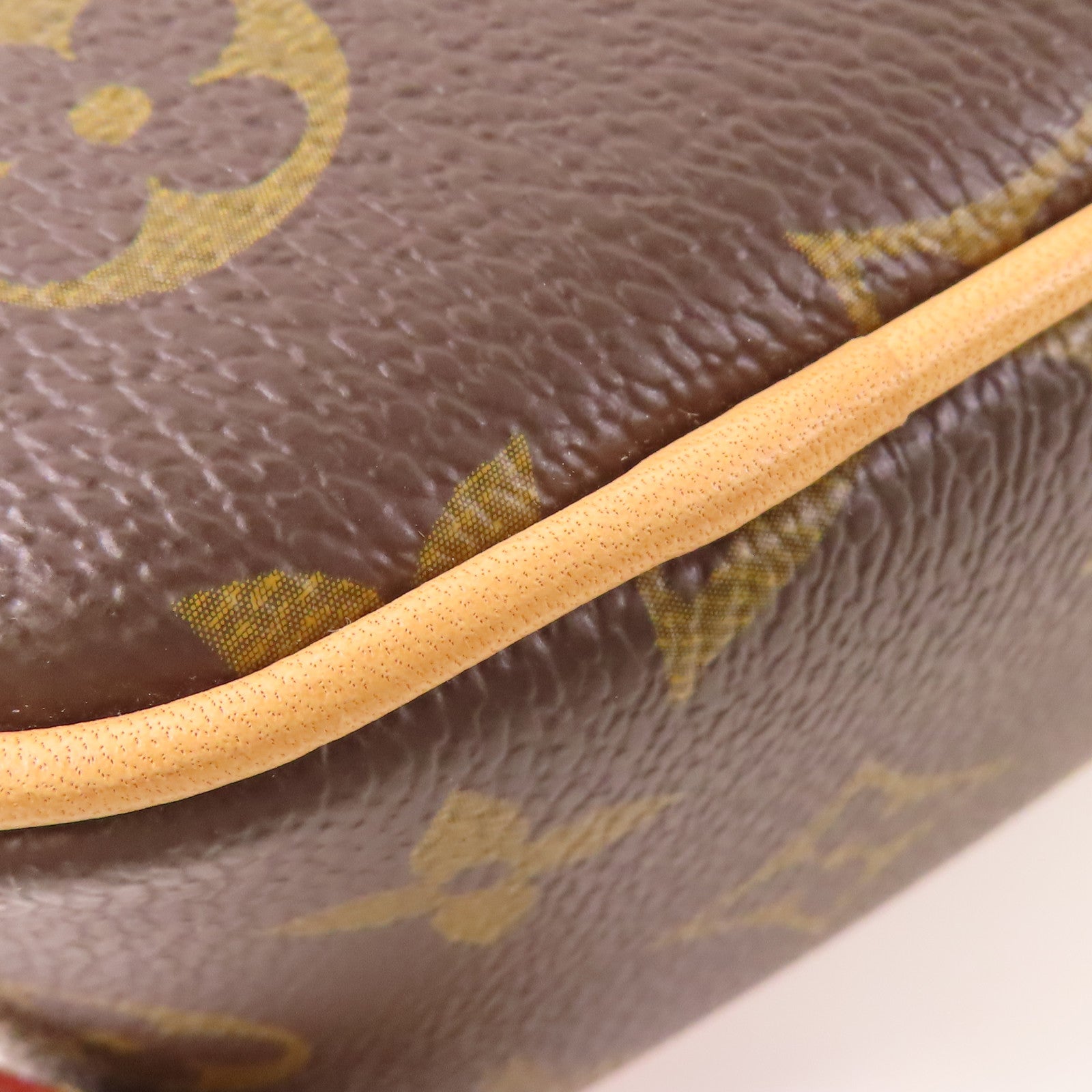 LOUIS VUITTON LV GHW Sac Coeur Shoulder Bag M57456 Monogram Game On Brown