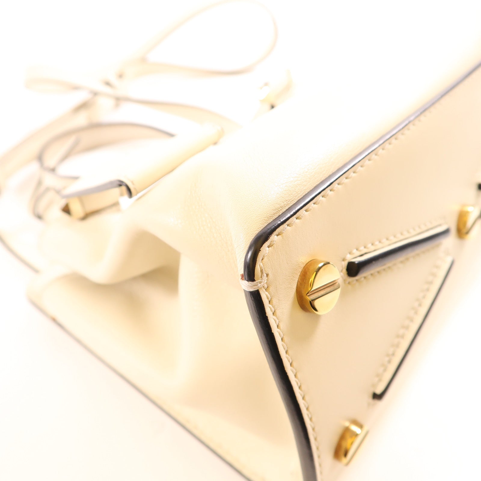 Valentino 【激減優惠】牛皮皮革Joylock Shoulder Bag金扣手挽肩背兩用袋