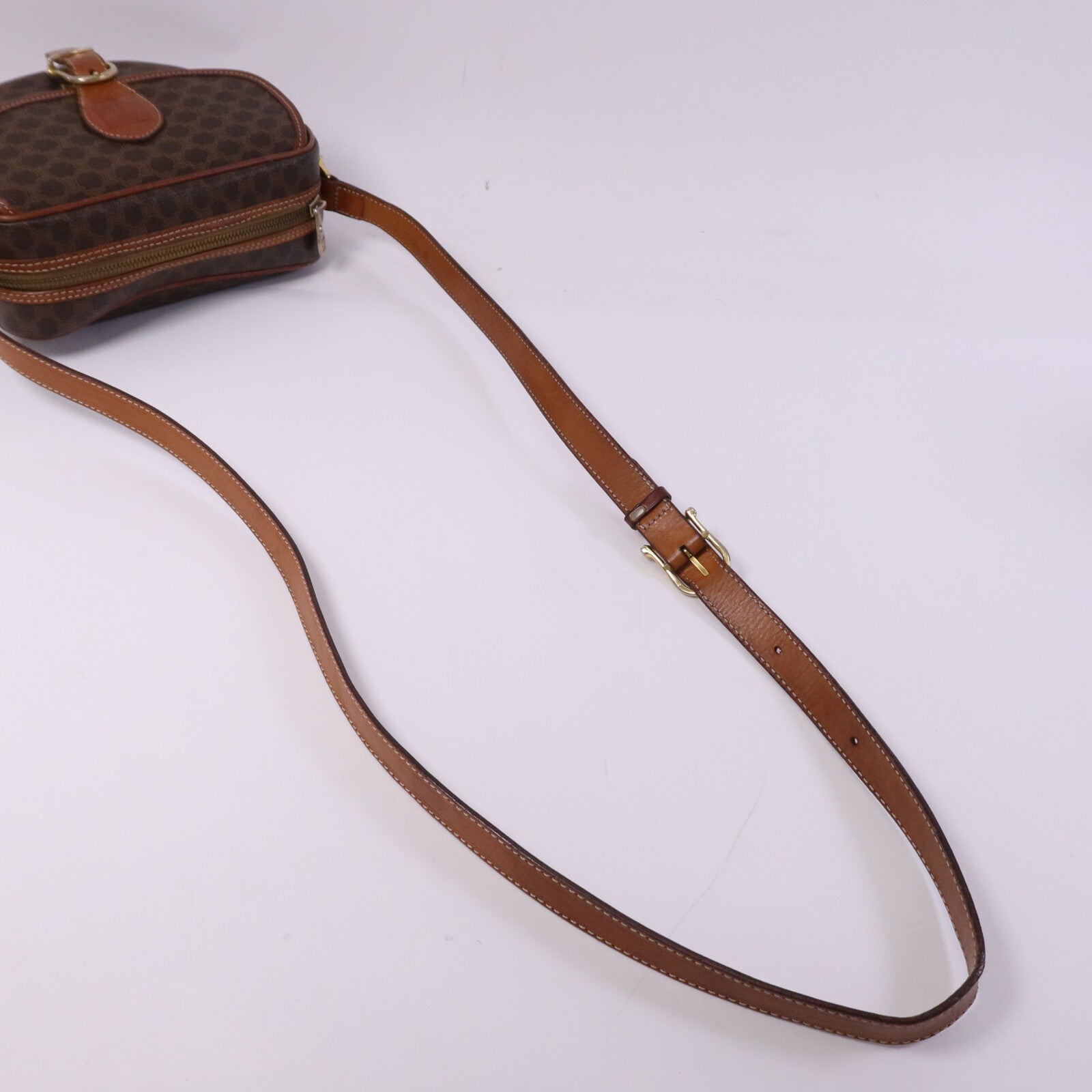 CELINE 塗層帆布Vintage Madama金扣肩背袋