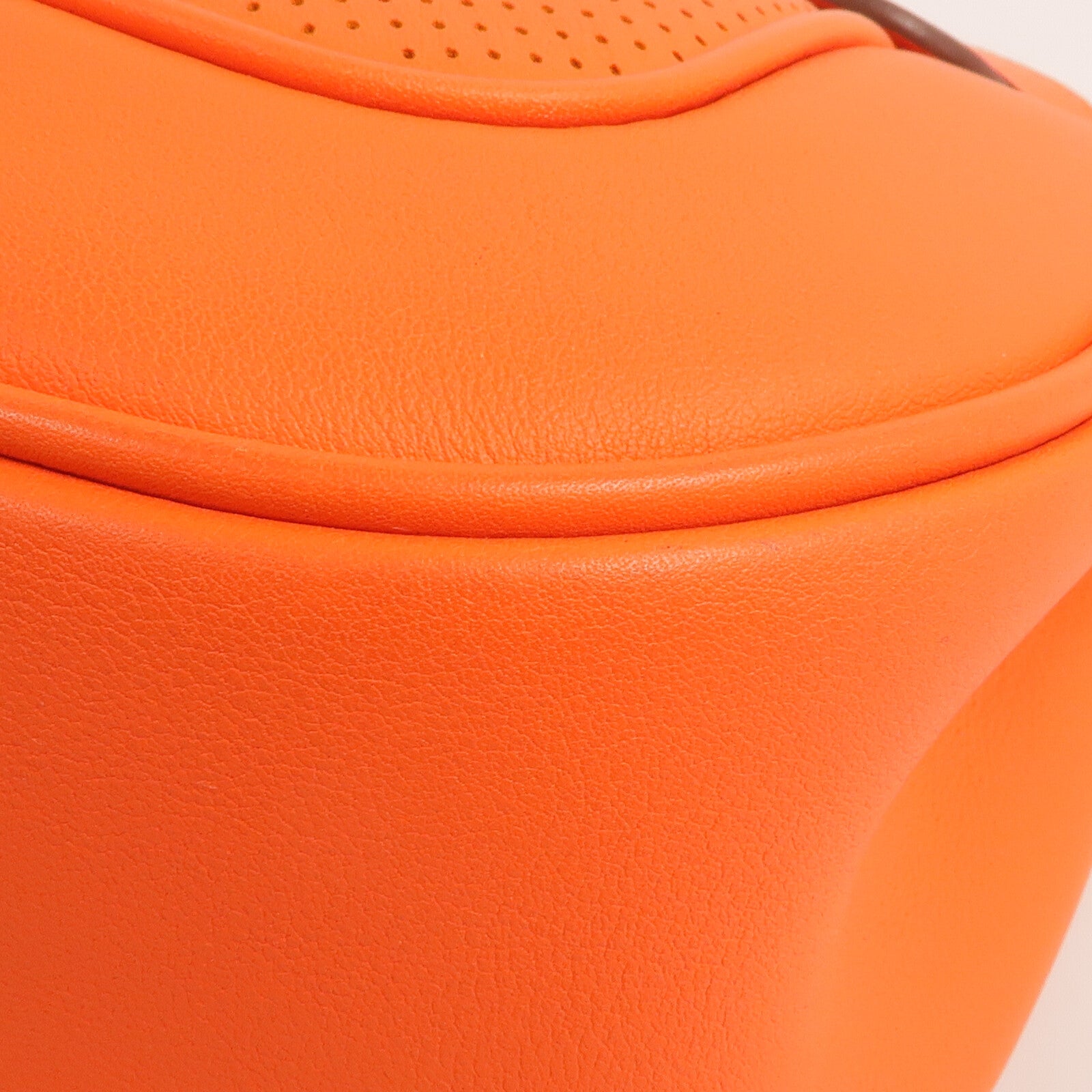 HERMES Swift皮革Berline Mini銀扣肩背袋