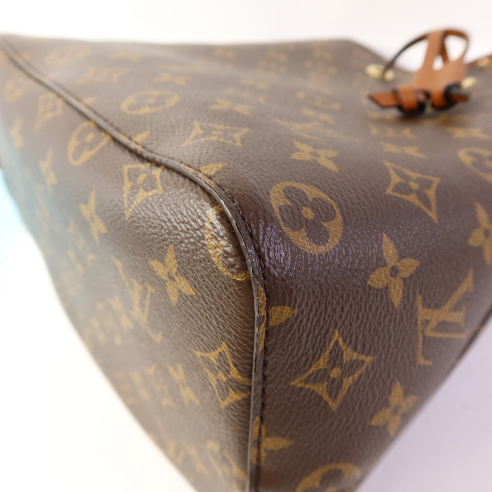 LOUIS VUITTON Monogram NeoNoe MM金扣肩背袋棕色