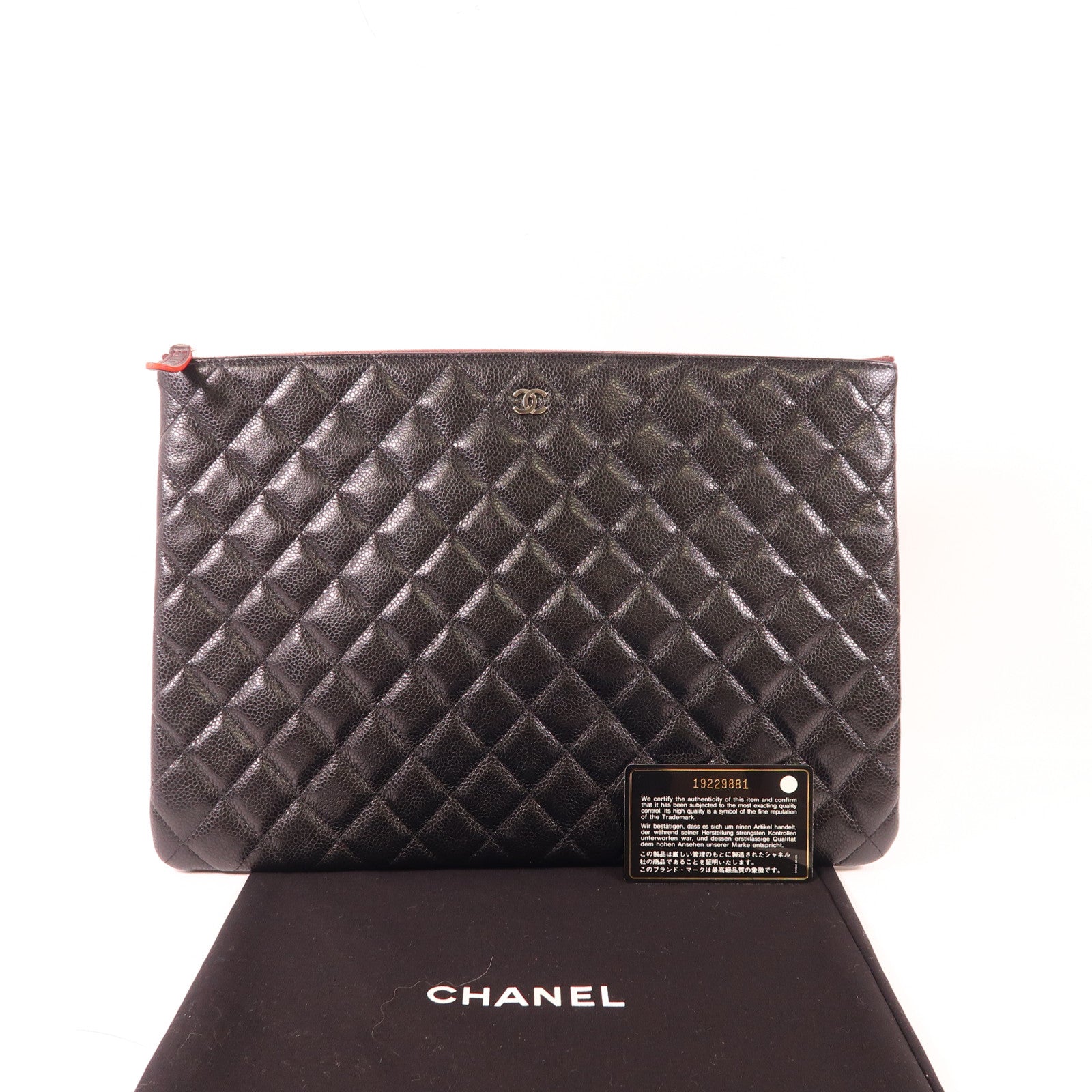 CHANEL 【激減優惠】牛皮皮革Pouch銀扣手拿包