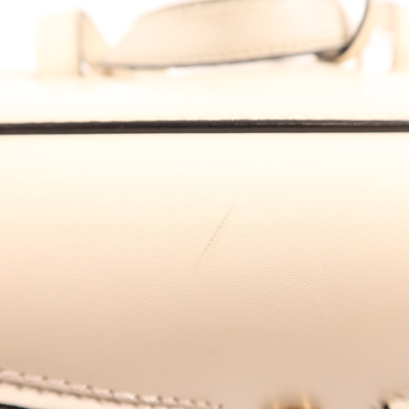 Valentino 【激減優惠】牛皮皮革Joylock Shoulder Bag金扣手挽肩背兩用袋