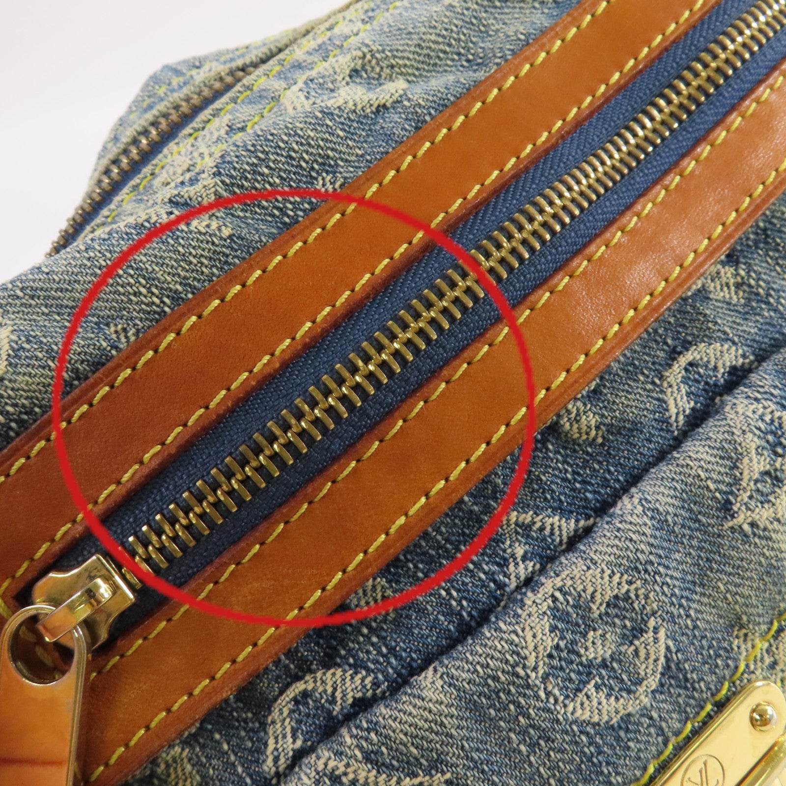 LOUIS VUITTON Monogram Denim Baggy PM Shoulder Bag金扣肩背袋藍色