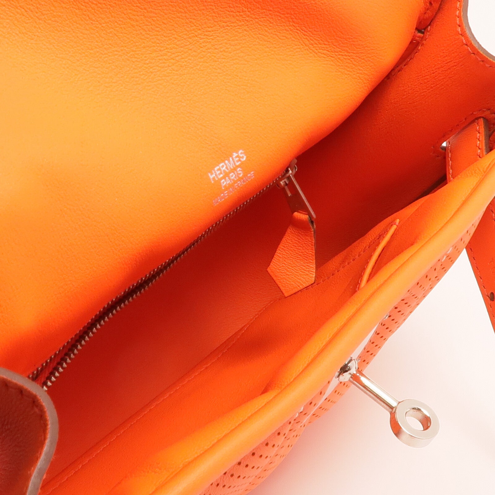 HERMES Swift皮革Berline Mini銀扣肩背袋