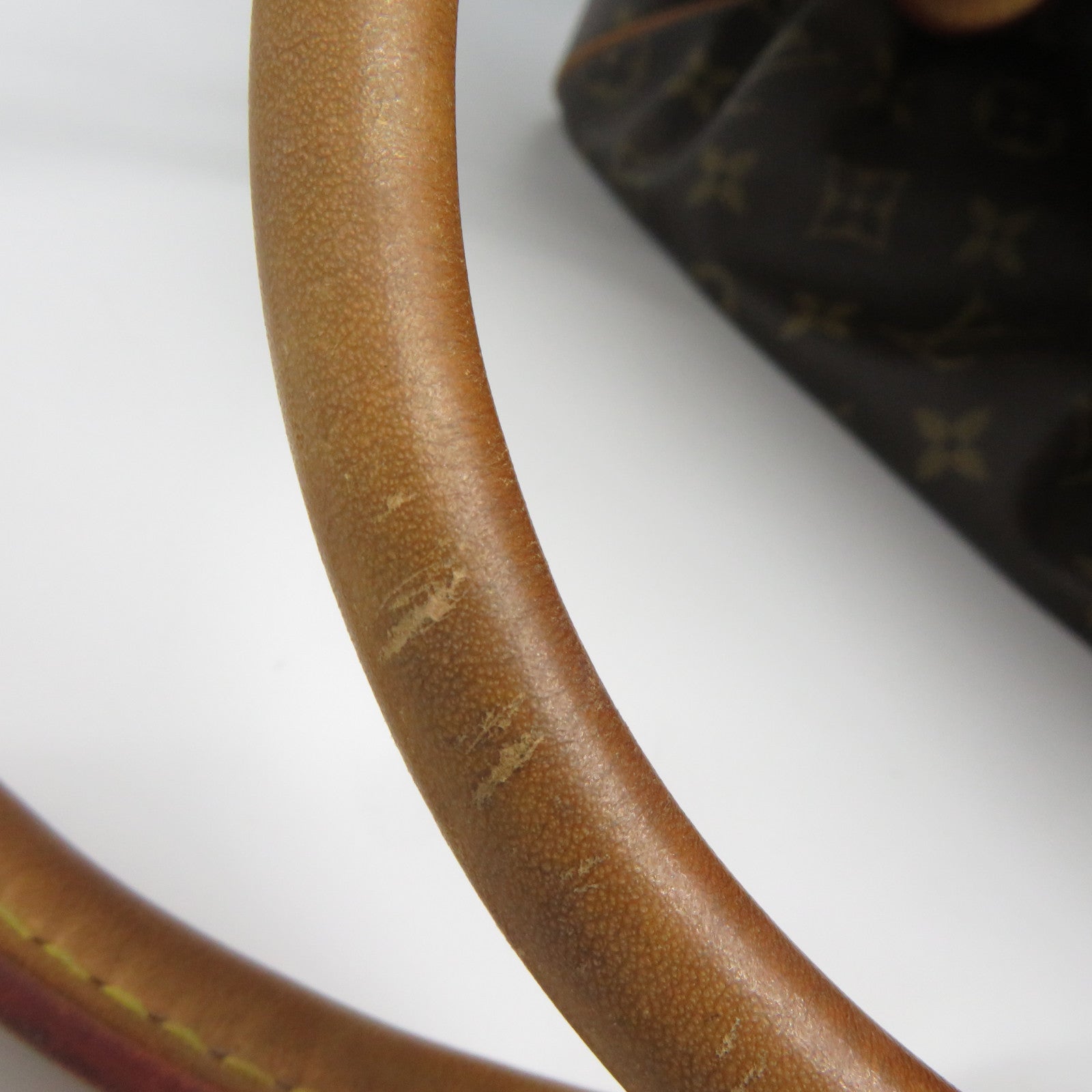 LOUIS VUITTON 【清倉大減價】Monogram Tivoli GM金扣肩背袋啡色