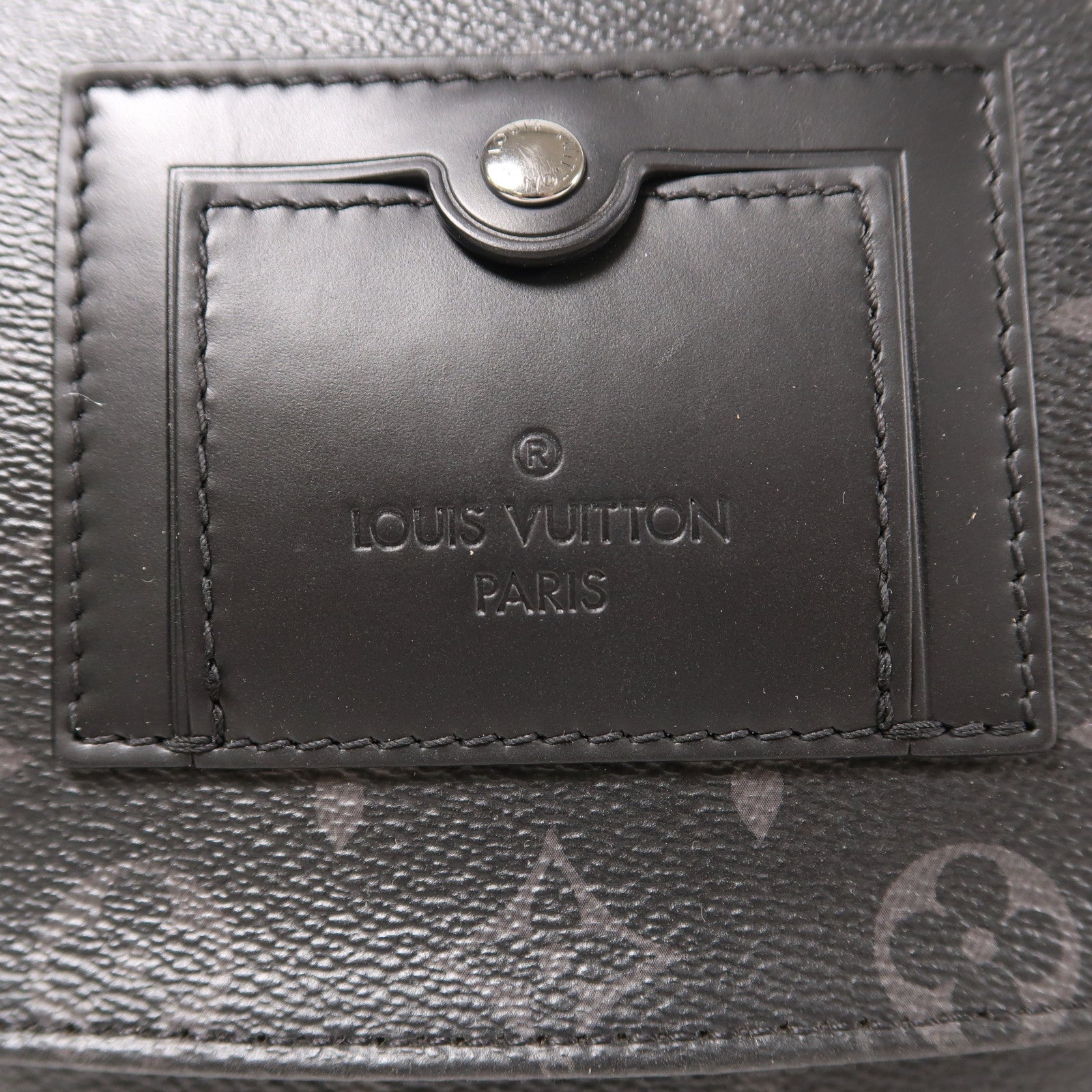 LOUIS VUITTON Monogram Eclipse Messenger PM Voyager銀扣肩背袋