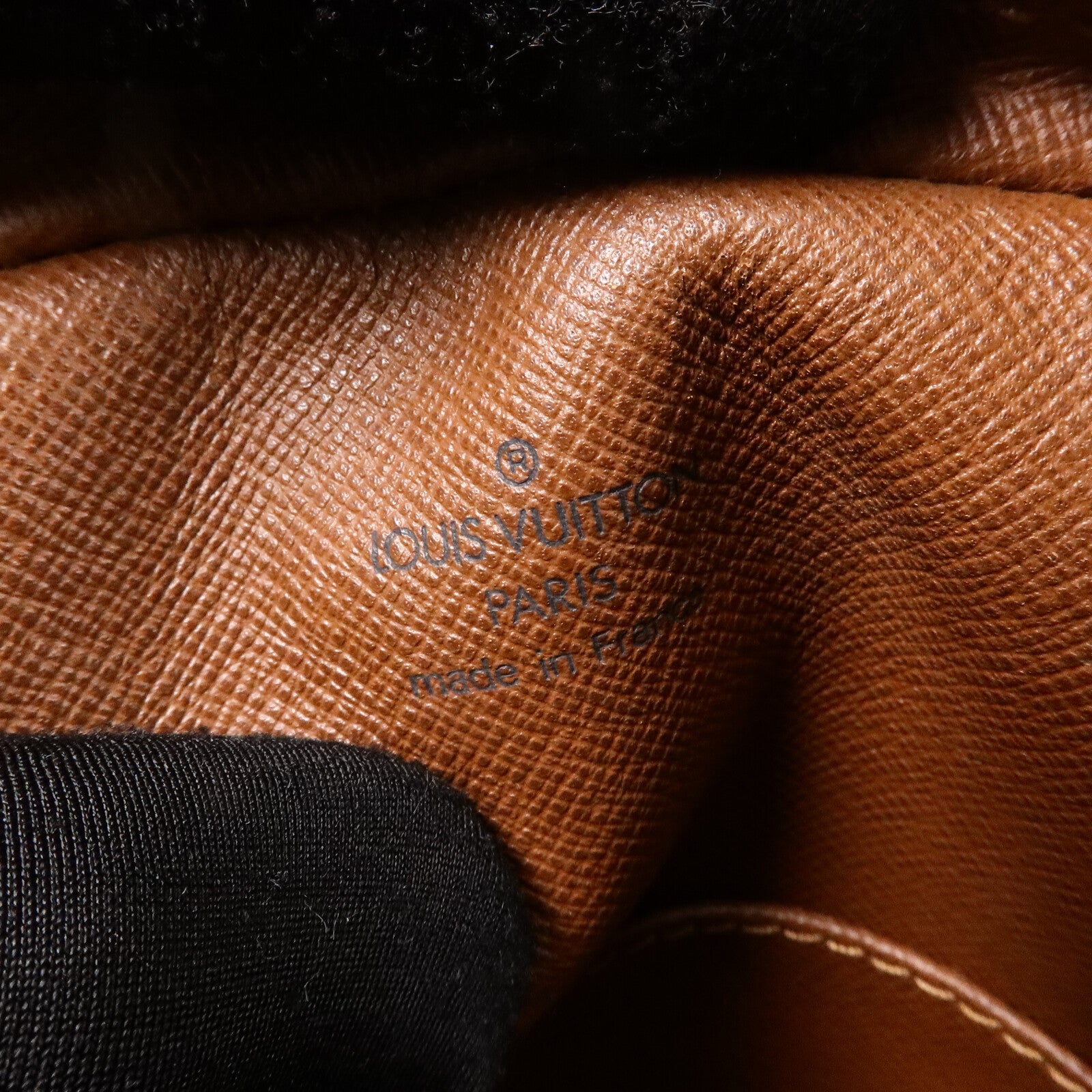 LOUIS VUITTON Monogram Danube金扣肩背袋