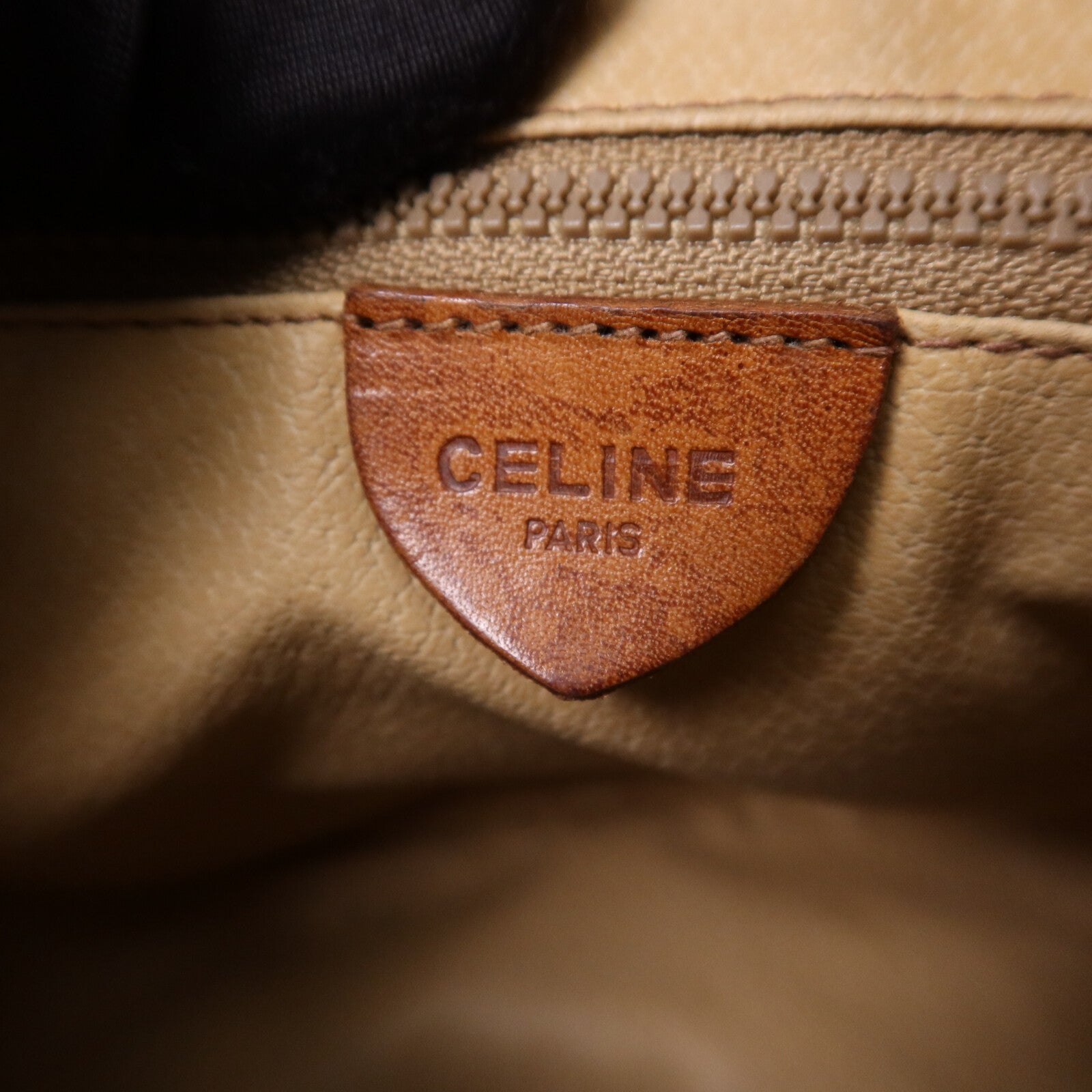 CELINE 塗層帆布Vintage Madama金扣肩背袋