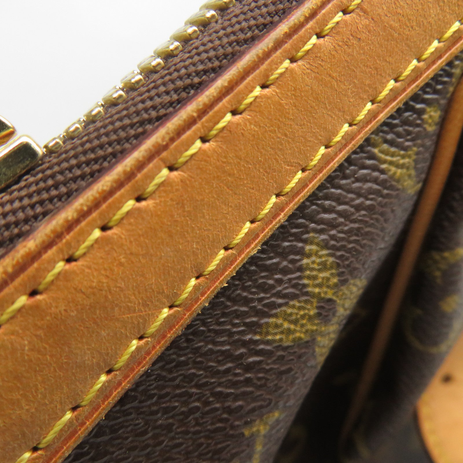 LOUIS VUITTON 【清倉大減價】Monogram Tivoli GM金扣肩背袋啡色
