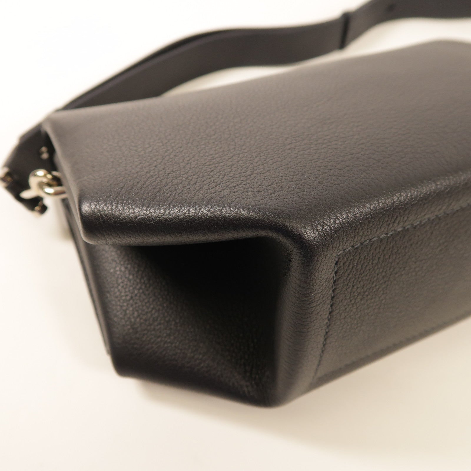 HERMES PHW Opli 24 Shoulder Bag Clemence Leather Black